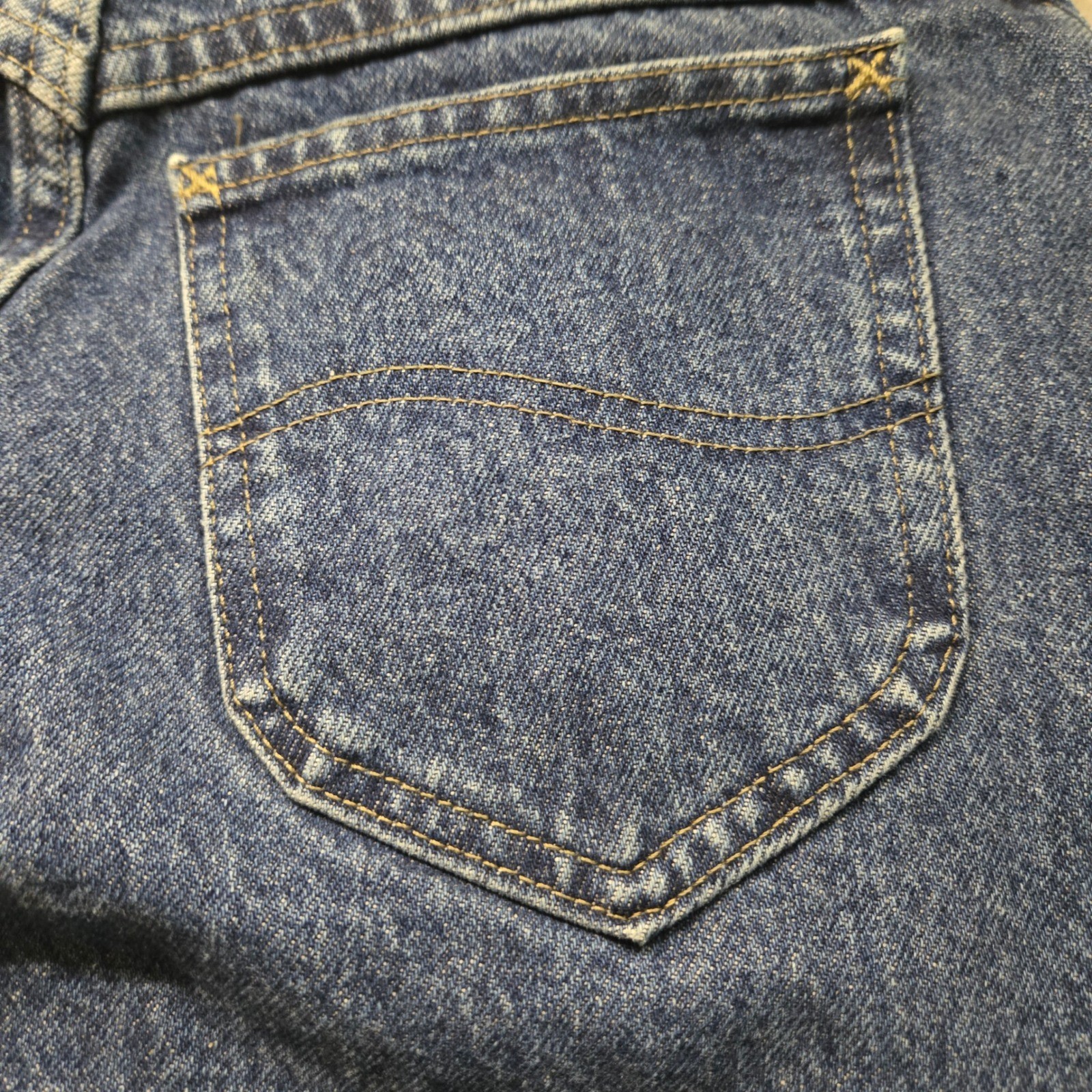 Vintage Lee Womens 28×30 High Waisted Mom Jeans Medium Wash Tapered Leg