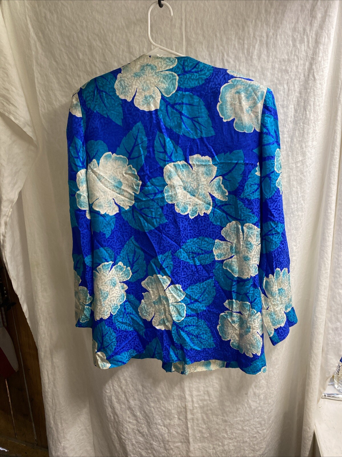 vintage 80s Bright Blue/white/aqua Blouse by S.I.L.K.S St Gillian size 12