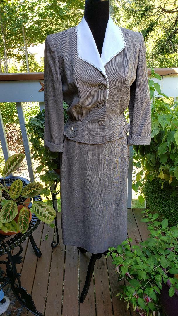 1950’s “Gloria Swanson, Forever Young” Summer/Fall Suit