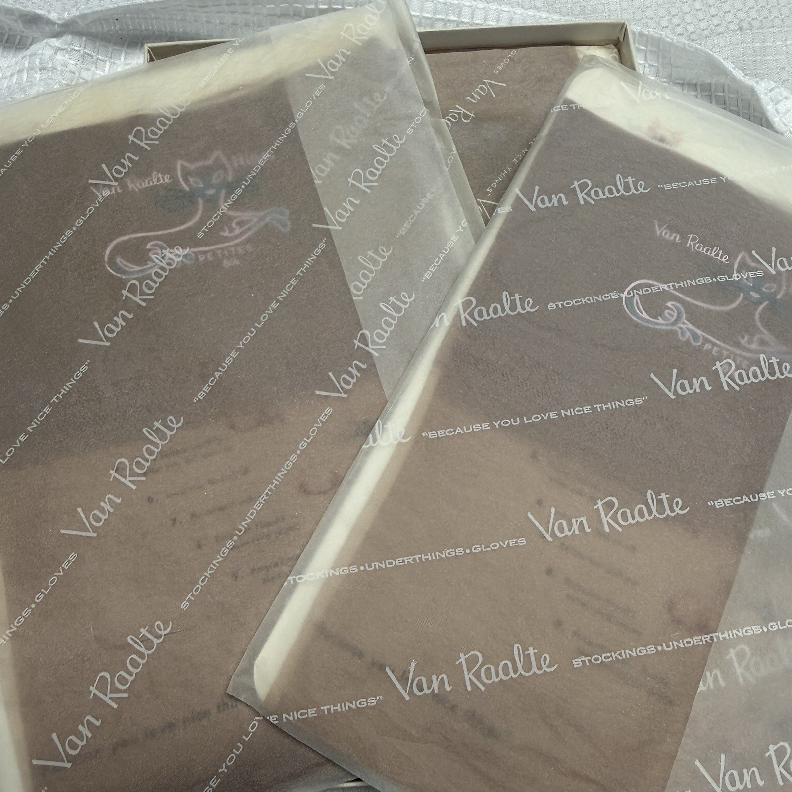 3 Vtg 50s Van Raalte Nines Sheer Highlight 8.5P Nylon Stockings Seams New Box