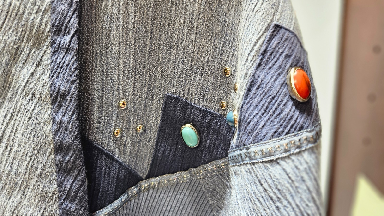 ✅ Vintage~Rafael~Jean~Jewel Blouse~Bedazzled~Womens~Button Down Shirt~Medium