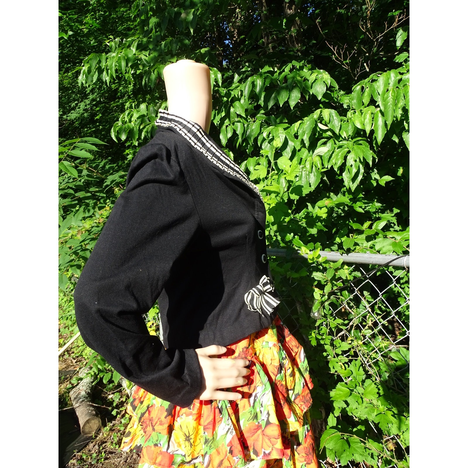 Vtg 90s Studio Works Black Structured Cropped Blazer Jacket Size 10 USA Made