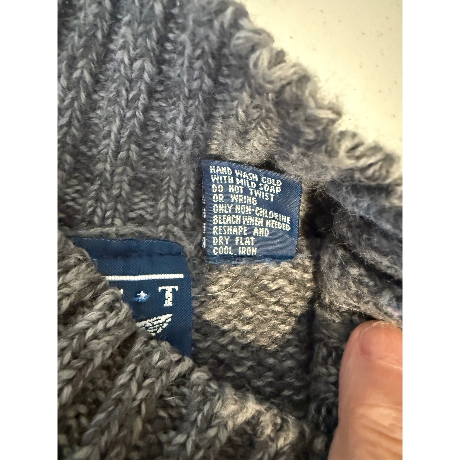 Vintage Best American Clothing Co. Gray Pink Wool Blend Snowflake Sweater M Ski