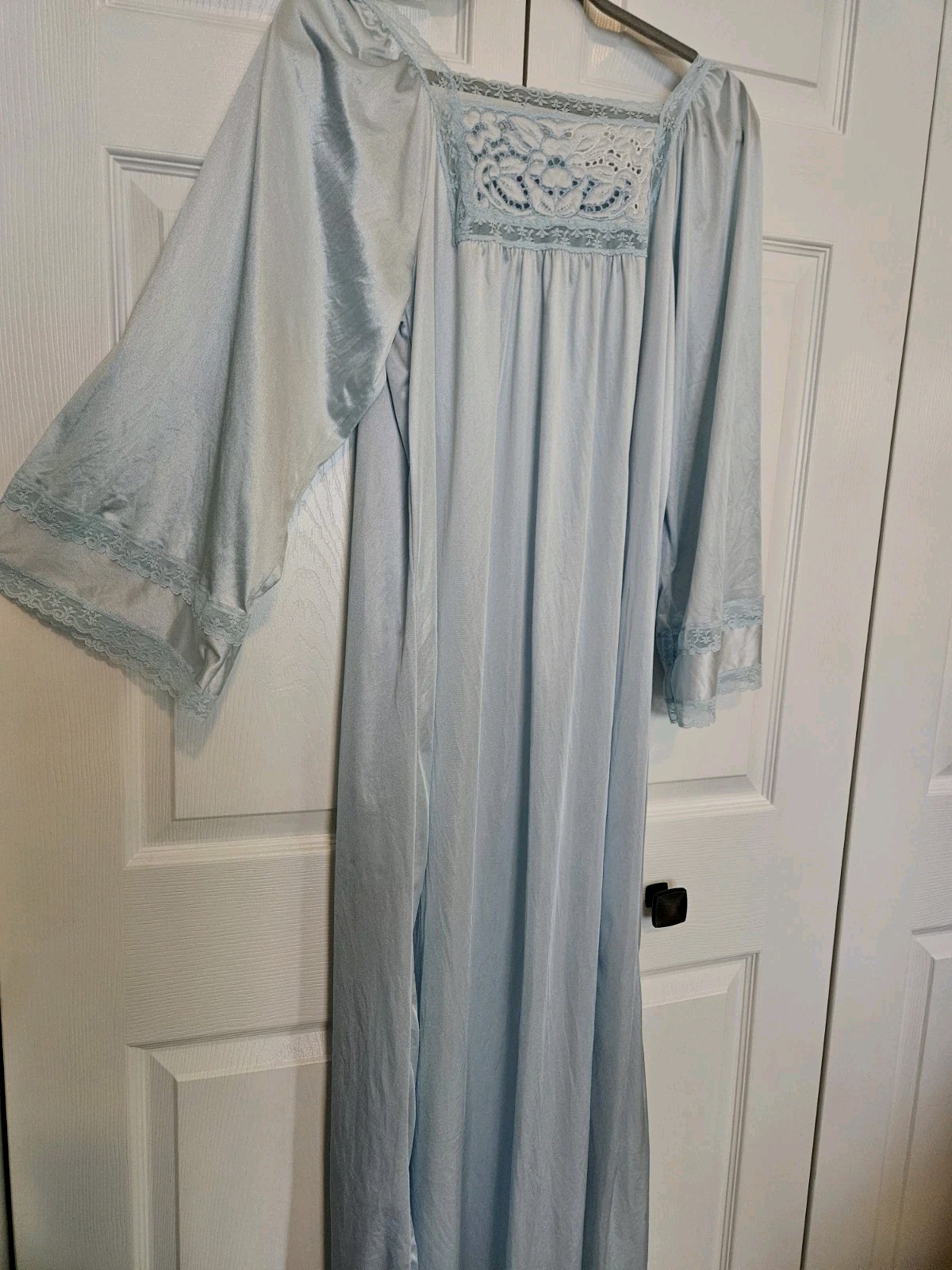 Vintage Brownstone Studio for INTIME Long Nightgown Size M Embroidered Lace USA