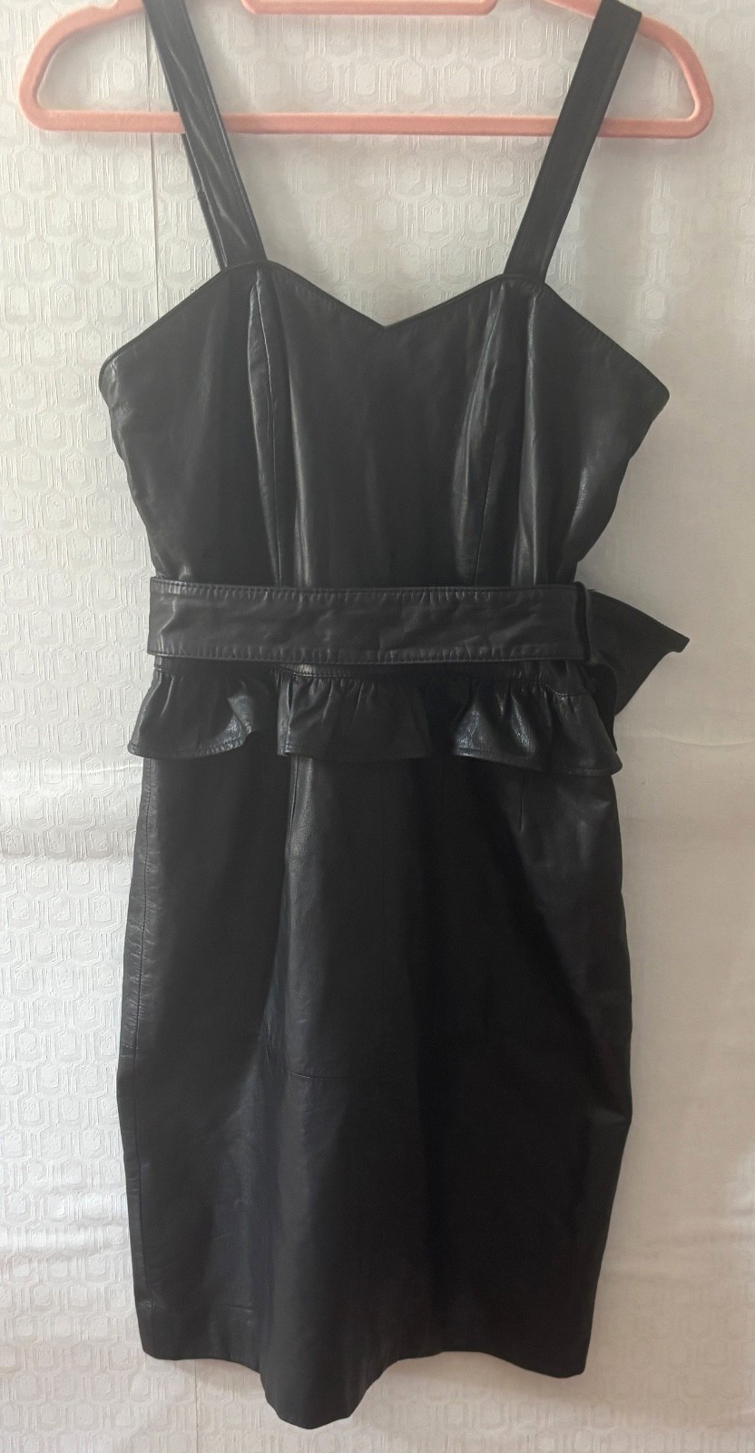VTG 90’S BERMANS LEATHER BODY CON PEPLUM BELTED SWEETHEART NECKLINE DRESS*XS/S
