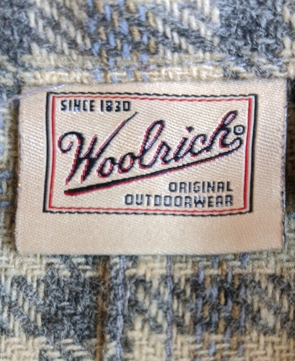 Vtg Woolrich Wool Blend Gray & Beige Hounds tooth Button Up Shirt Women XL USA
