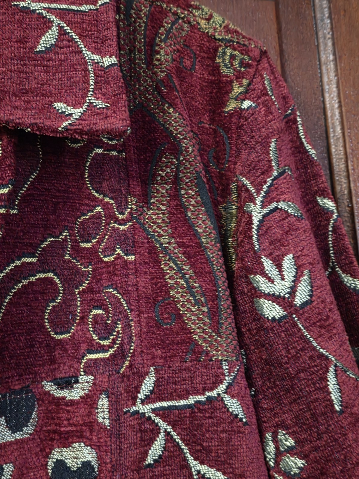 Vintage YakMagik Blazer Women’s L Red Black Gold Tapestry Embroidered