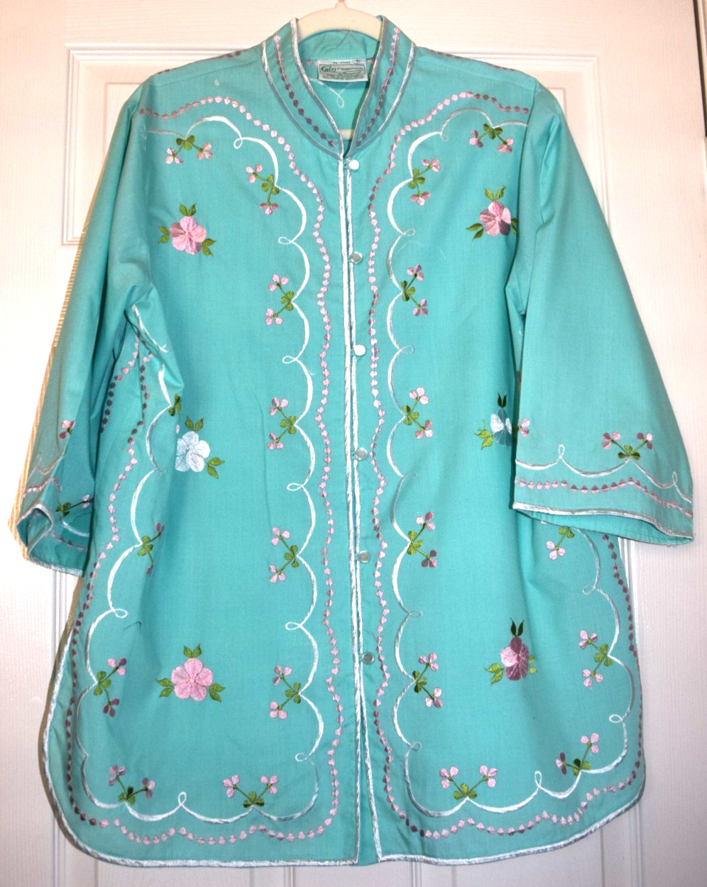 Vintage Caro of Honolulu Embroidered Blouse Cotton Blend Philippeans Size L