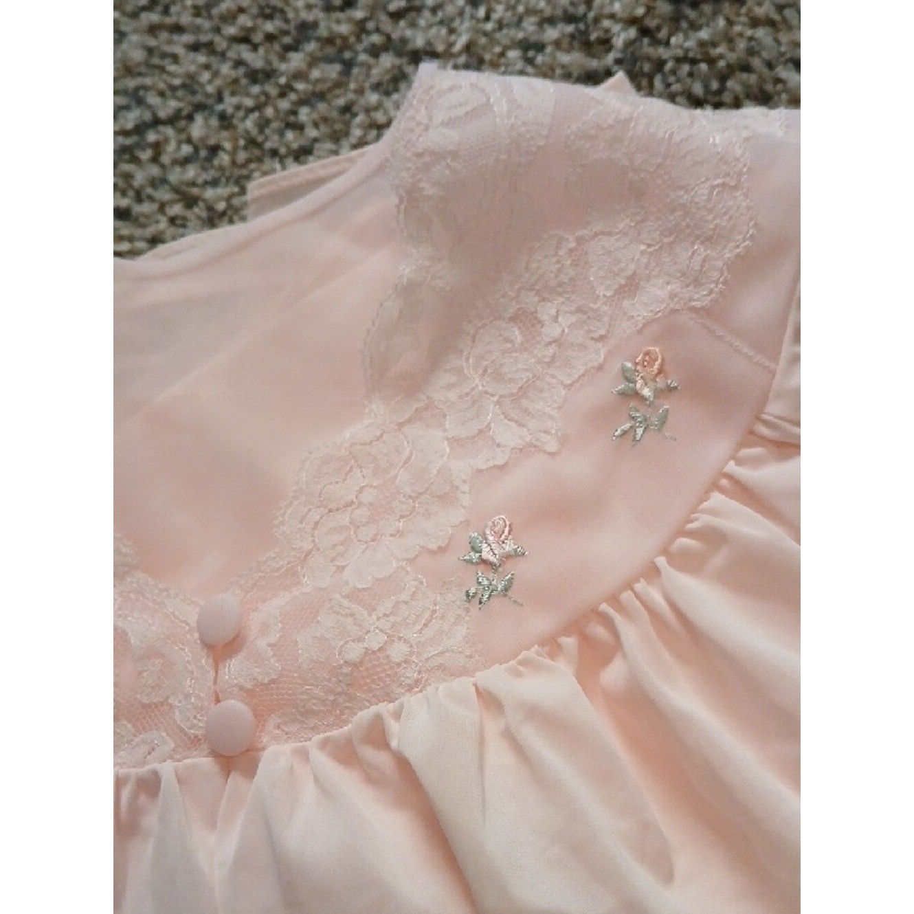 Vintage 1950s Shadowline Light Pink Silky Nylon Bed Lace & Embroidered Flower/L