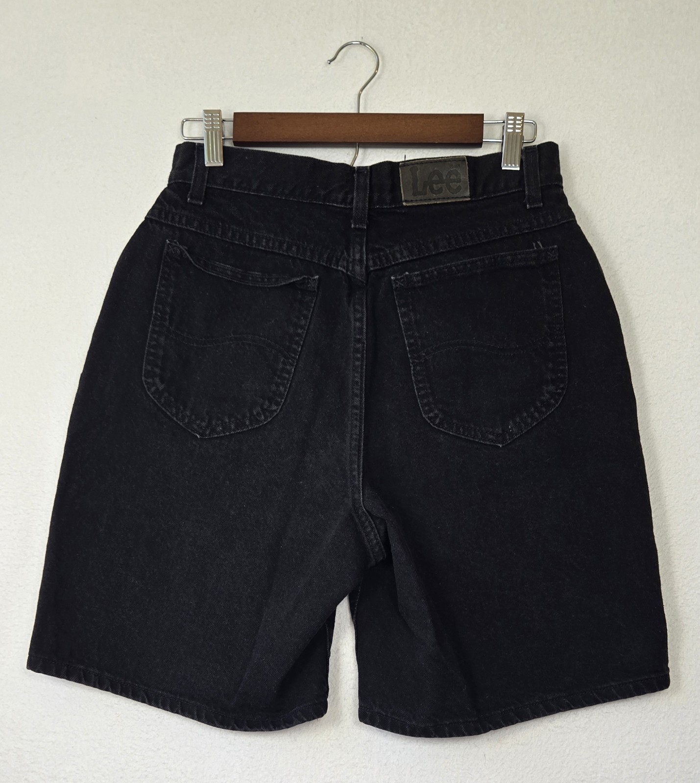 Vtg Lee Black Wash Mom High Waisted Long Shorts Womens Sz. 12 Med Fits Sz 8