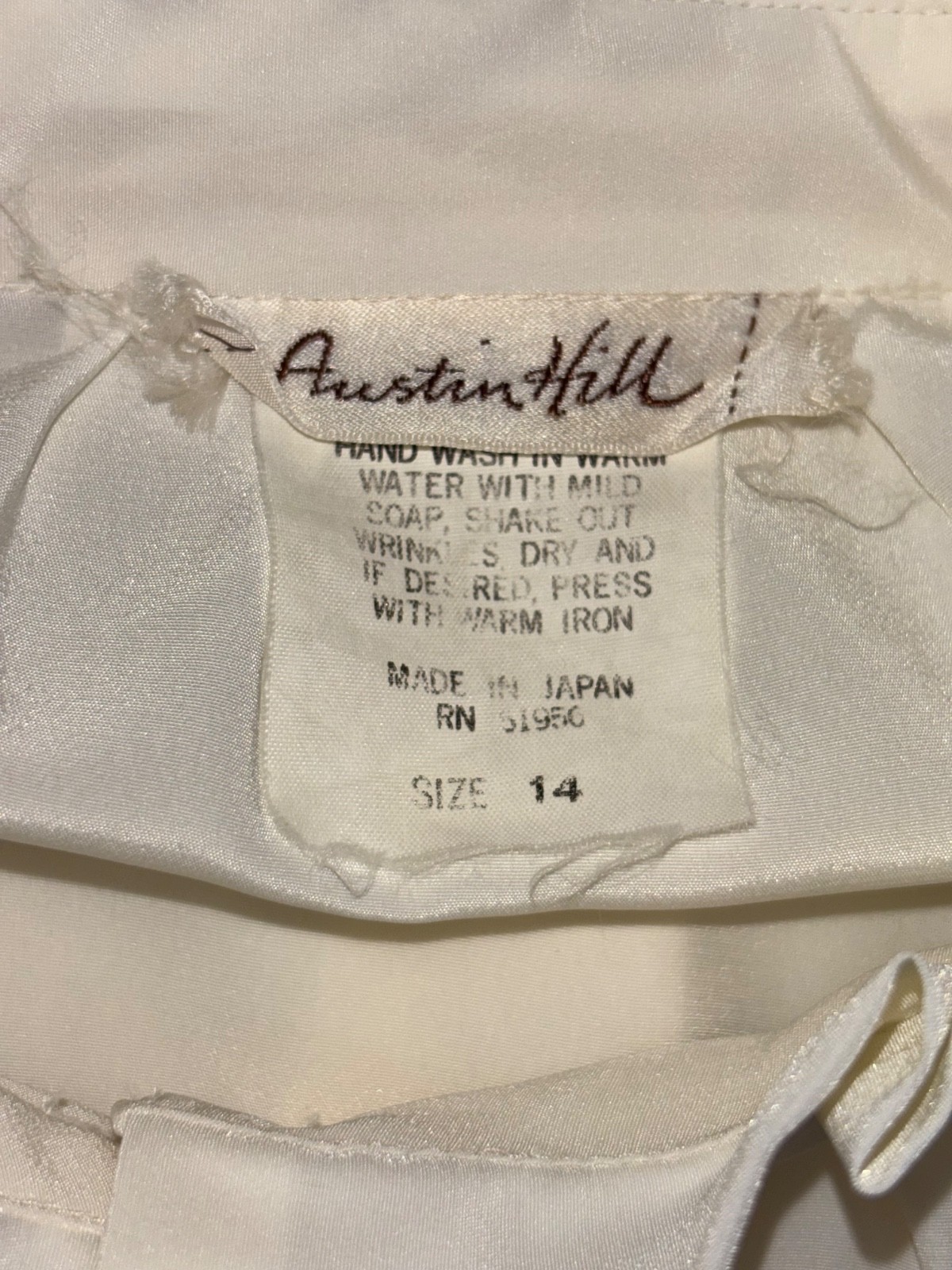 Vintage Austin Hill Women Size 14 Button Up Mock Neck Long Sleeve Blouse Cream