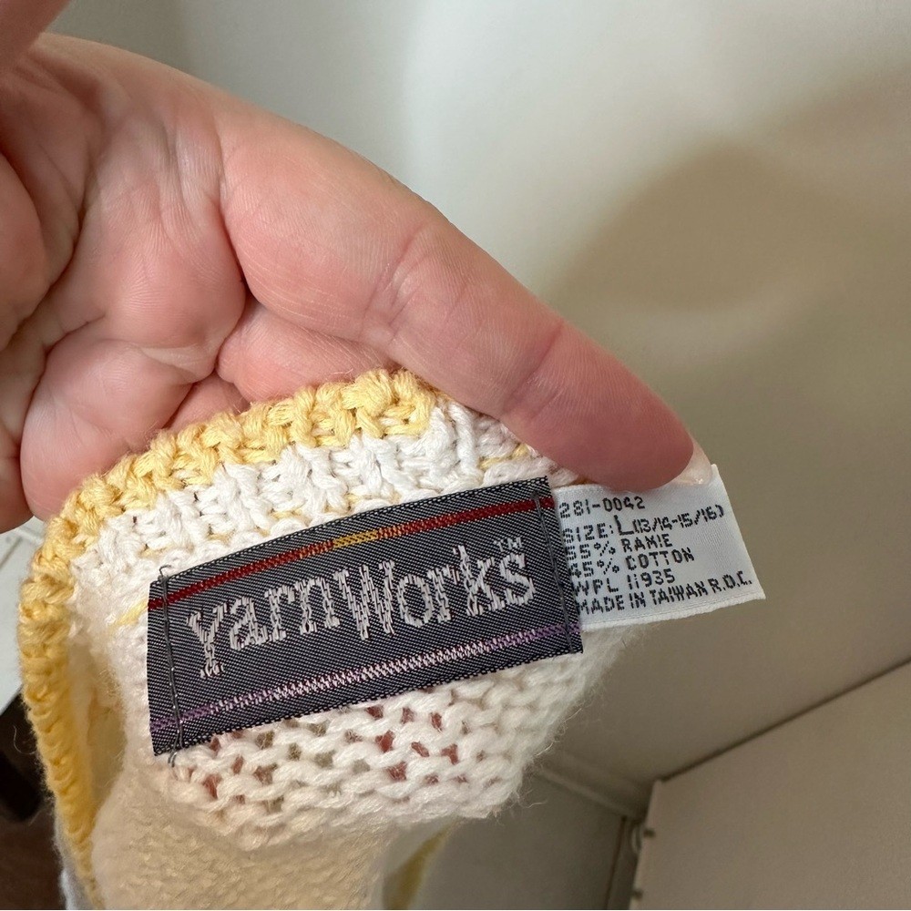 Vintage 80s Yellow & White Knit Sweater Vest Size Large