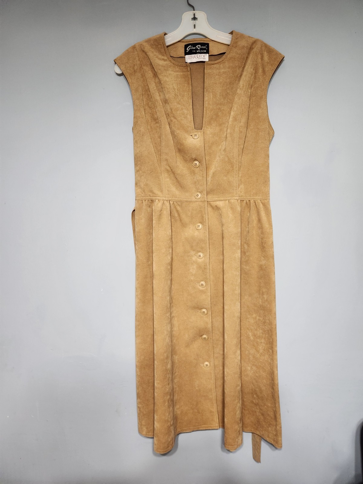 Vintage Gino Rossi Wilson Ultrasuede Tan Button, Belted Midi Dress. USA. Size 12