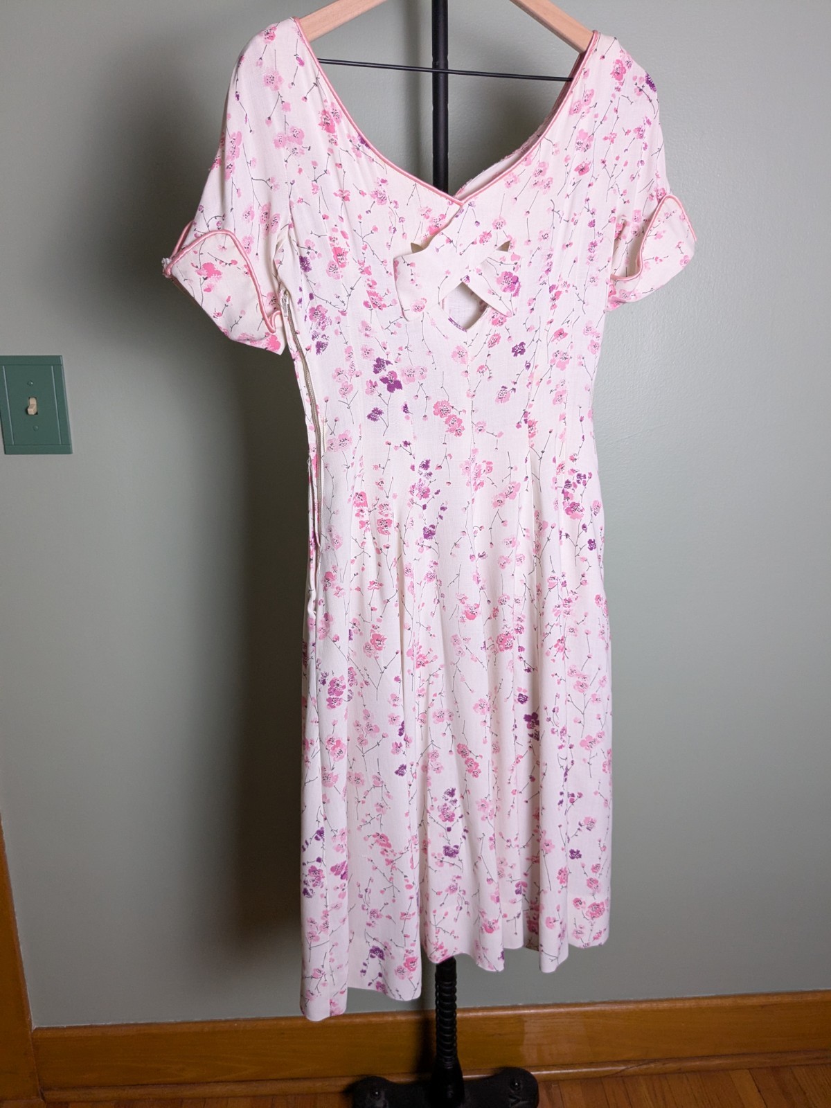 Vintage Handmade 1950s Fit Flare White Pink Linen Like Dress