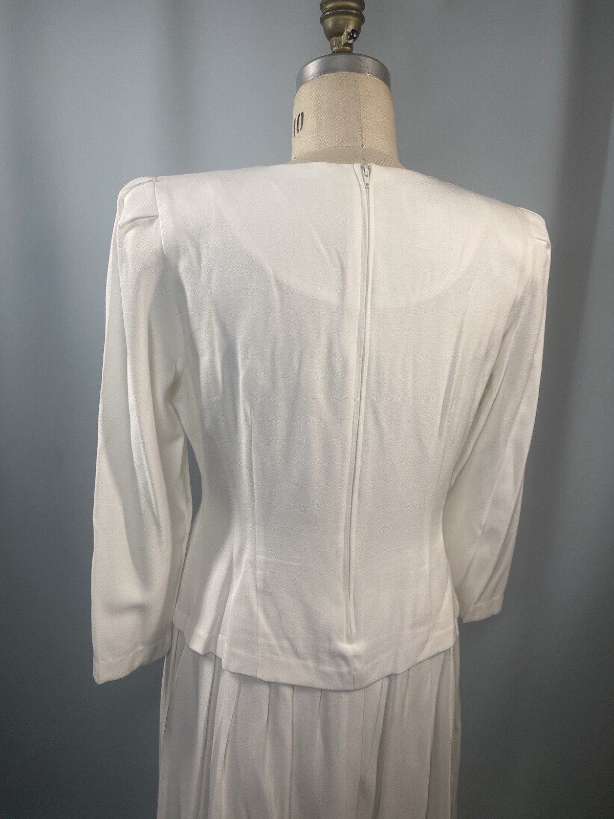 Vintage Dress SIZE 10P MEDIUM ivory white KARIN STEVENS classic MOB 80s 90s