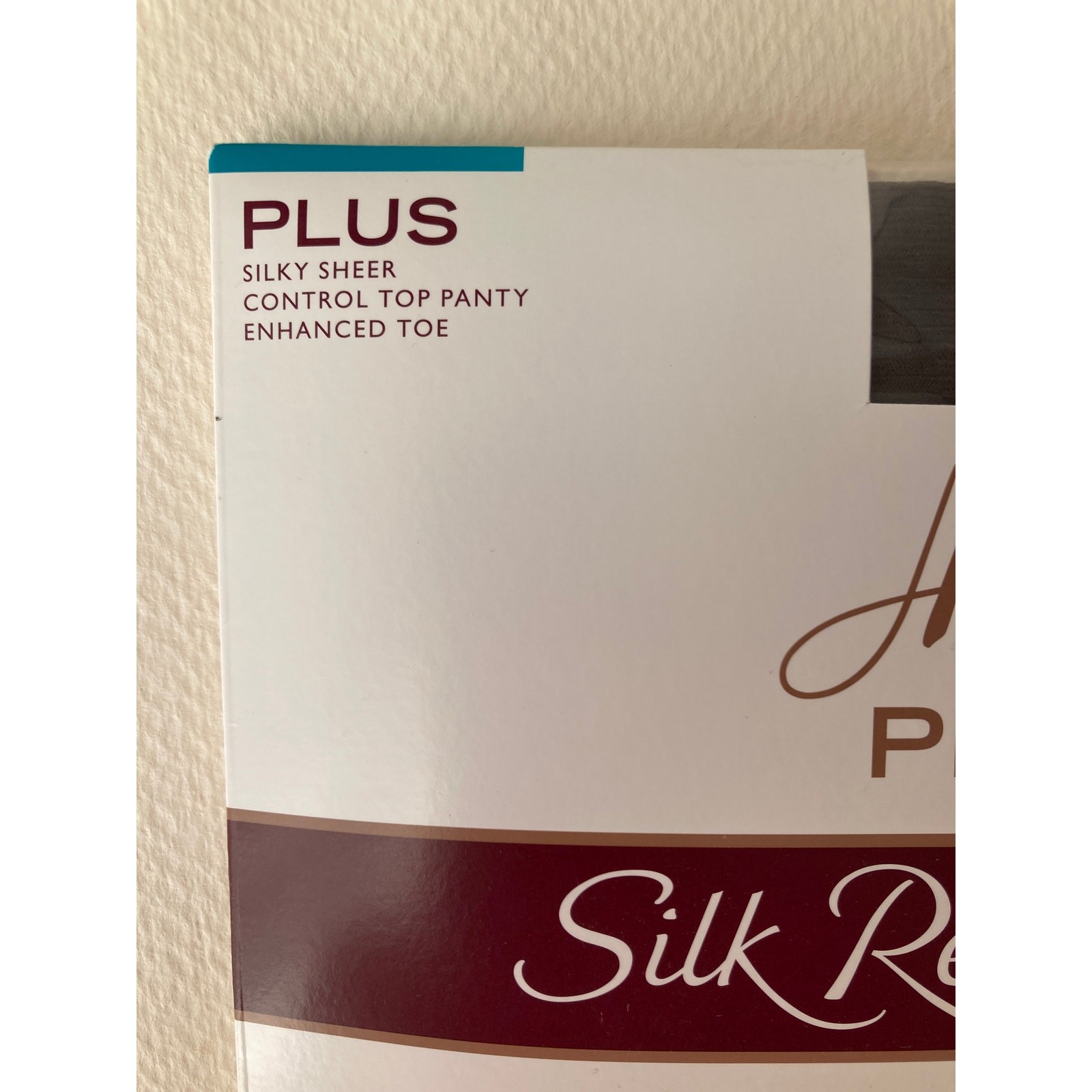 VTG Hanes Silk Reflections Plus Sheer ControlTop Enhanced Toe Pantyhose 00P16NIP