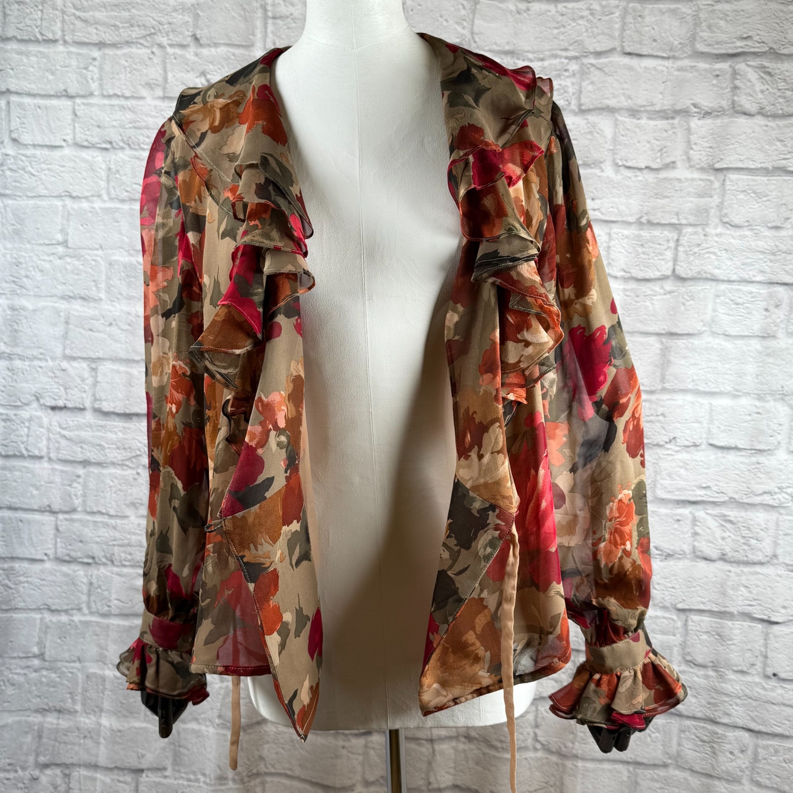 Vtg Capriccio Sheer Silk Floral Blouse Women’s 8 Medium Ruffled Shirt