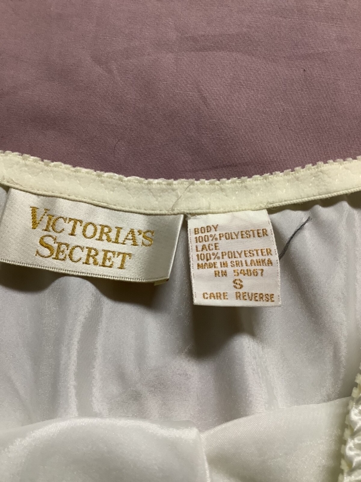 VINTAGE 90’s VICTORIA SECRETS GOLD LABEL CAMI & HIGH CUT PANTIE SET CREAM &IVORY