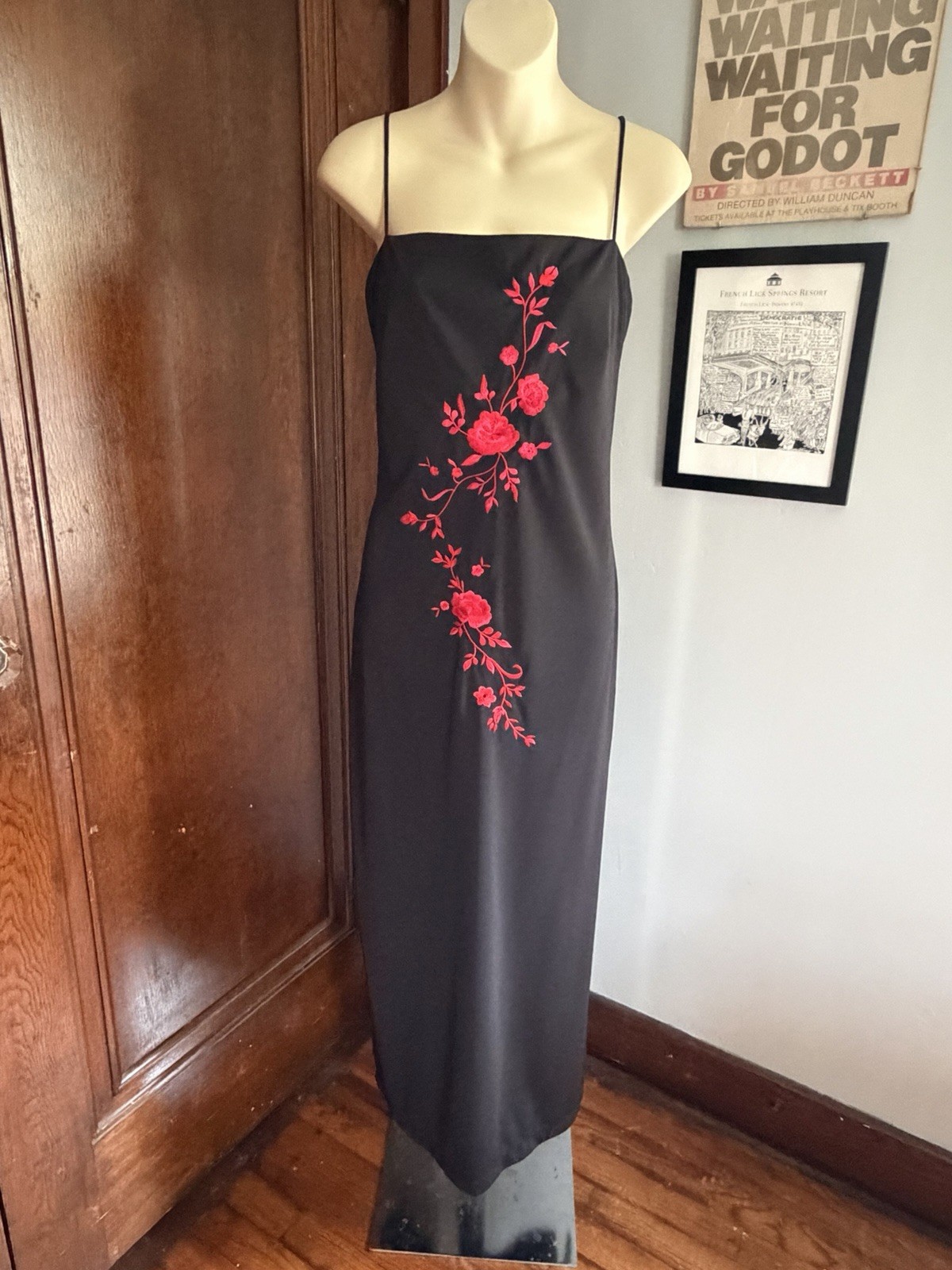 Vintage 90s Arianna by Rachel Kaye Black Maxi w/Rose Embroidery Size 14