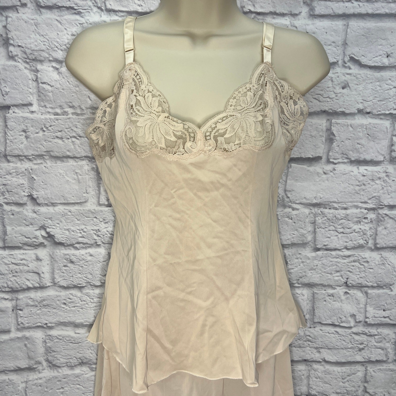 Vintage Shadowline Half Slip Camisole Set Pillow Tab Beige Size 32/S Lace