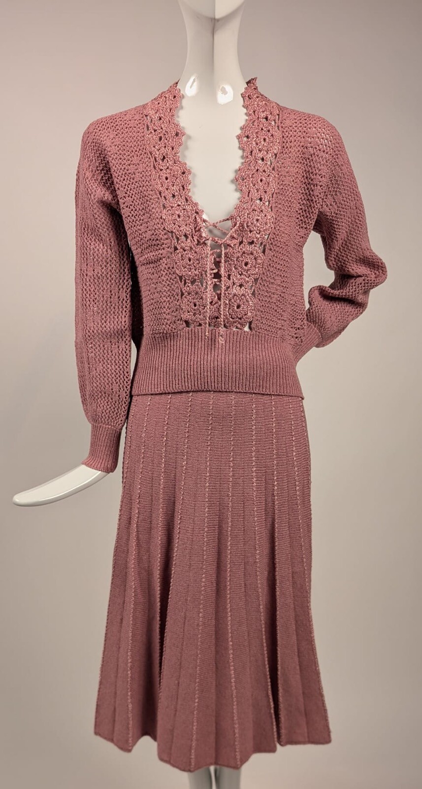 VINTAGE 1980’S 2 PC KNIT SWEATER DRESS SET W LACING FRONT BY LILLIE RUBIN