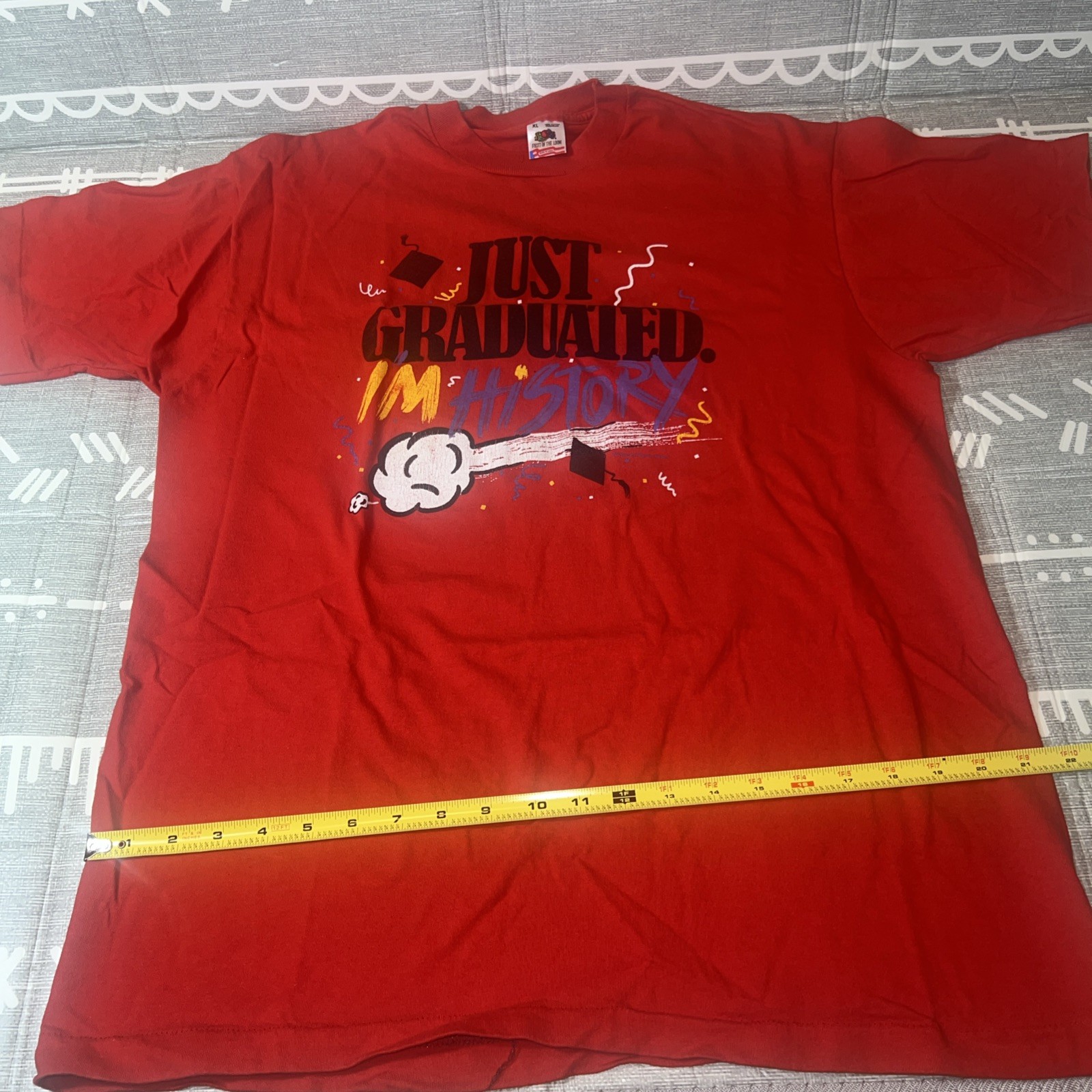 Vintage T Shirt XL Mens Women’s Red Graduation Newton Conover Graphic 1990s