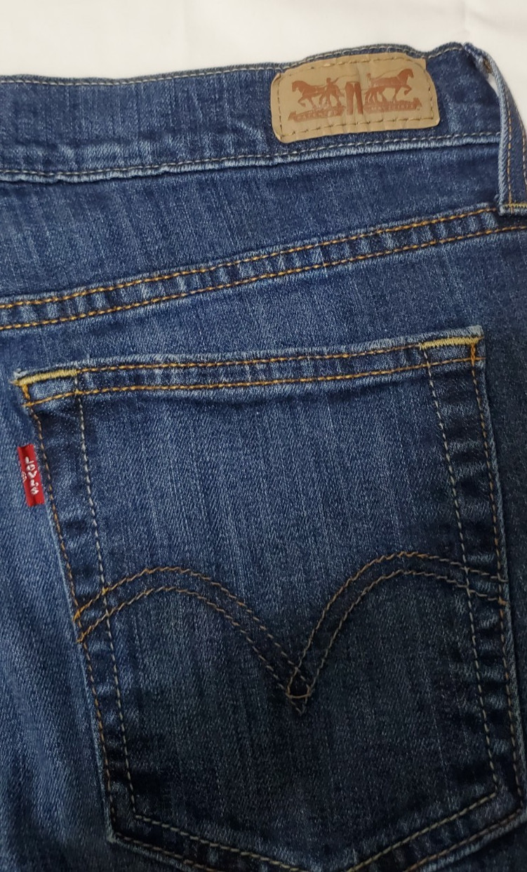 Levi’s 505 Women’s Jeans 31W 32L Straight Leg Denim #500009