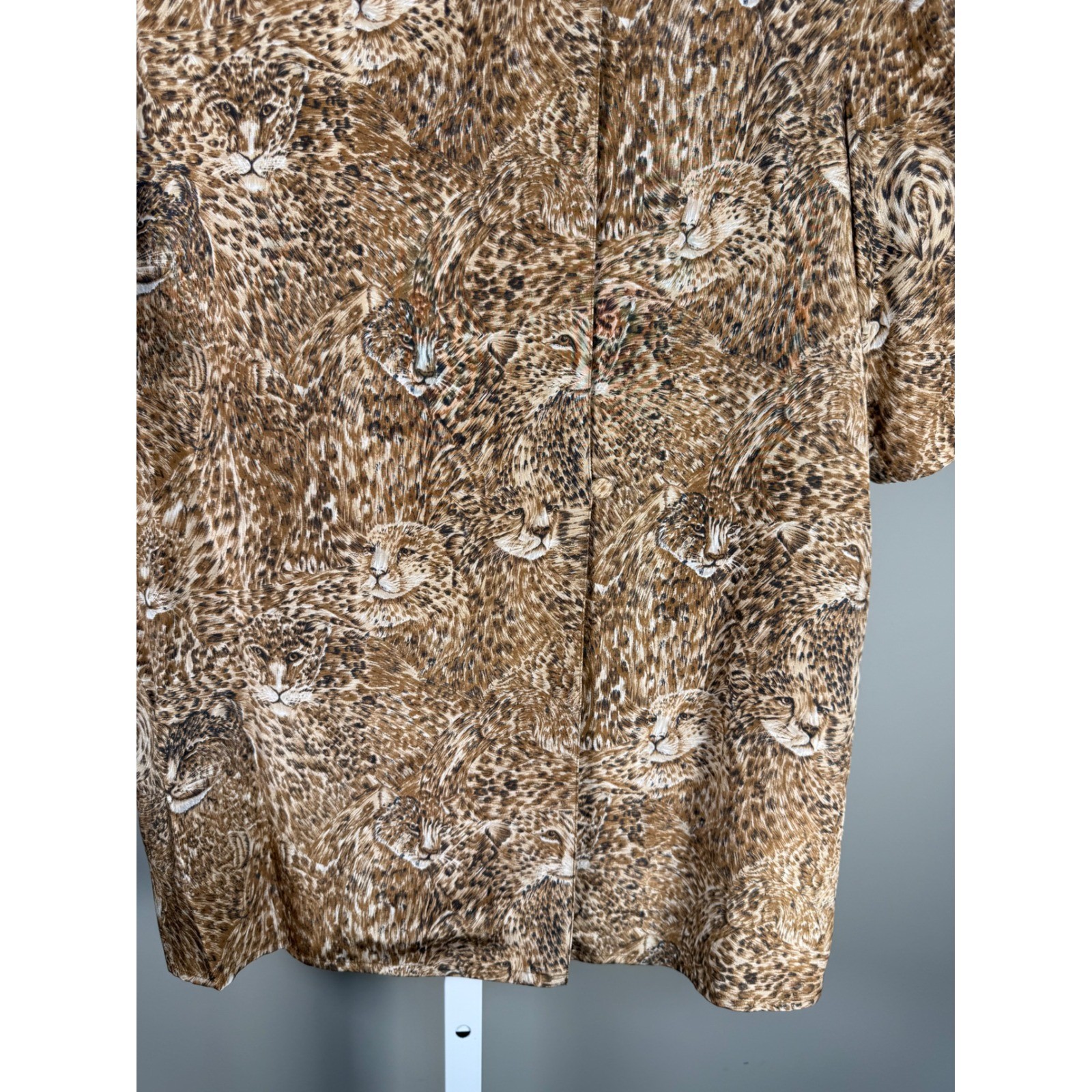 Vintage Doncaster Silks 100% Silk Leopard Cat Print Blouse Medium Safari