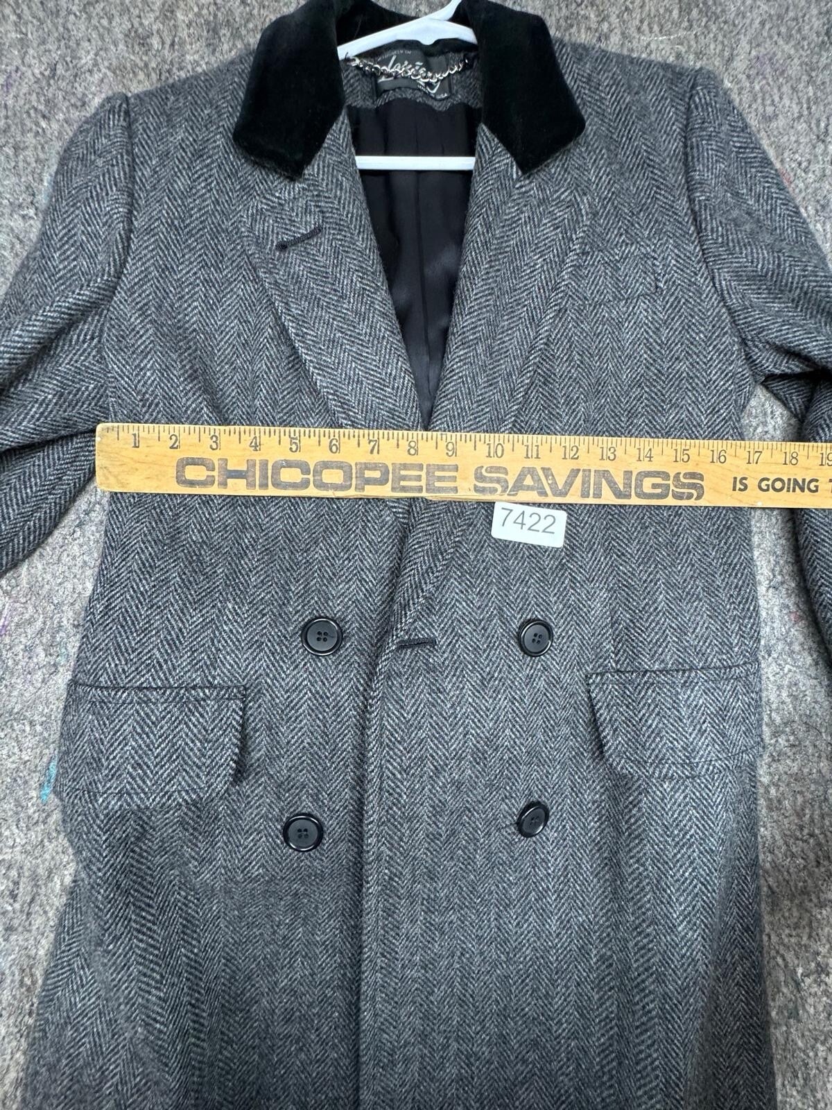 Vintage Loring Hockanum Coat Fabric by Forstmann Wool Gray Size M Made in USA