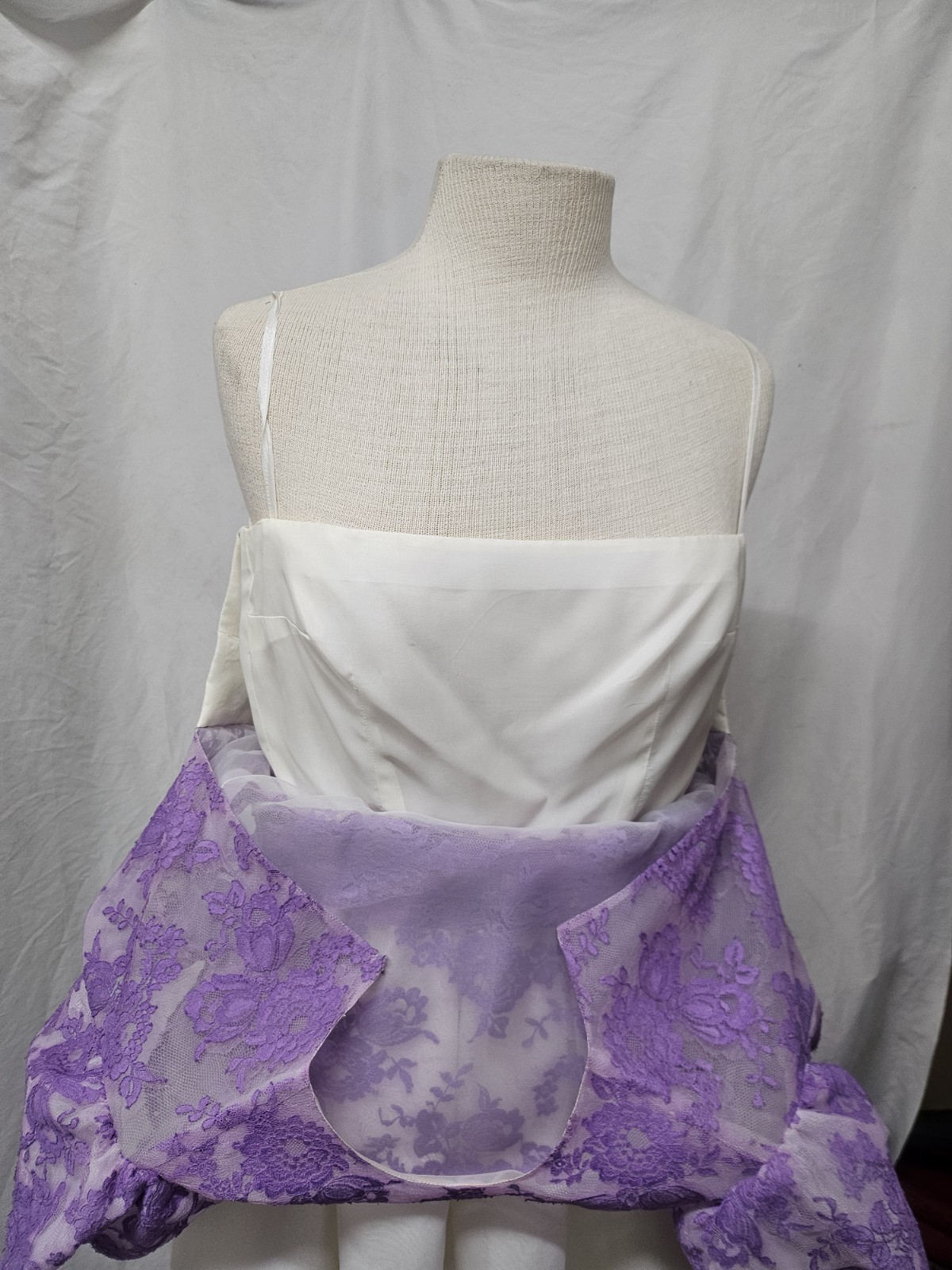 Vintage WILLIAM PEARSON Dress Small Women Fit & Flare Purple Lace Overlay