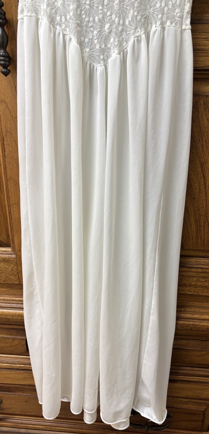 Vintage Intimate Moments White Lace Bodice & Nylon Nightgown Lingerie Medium