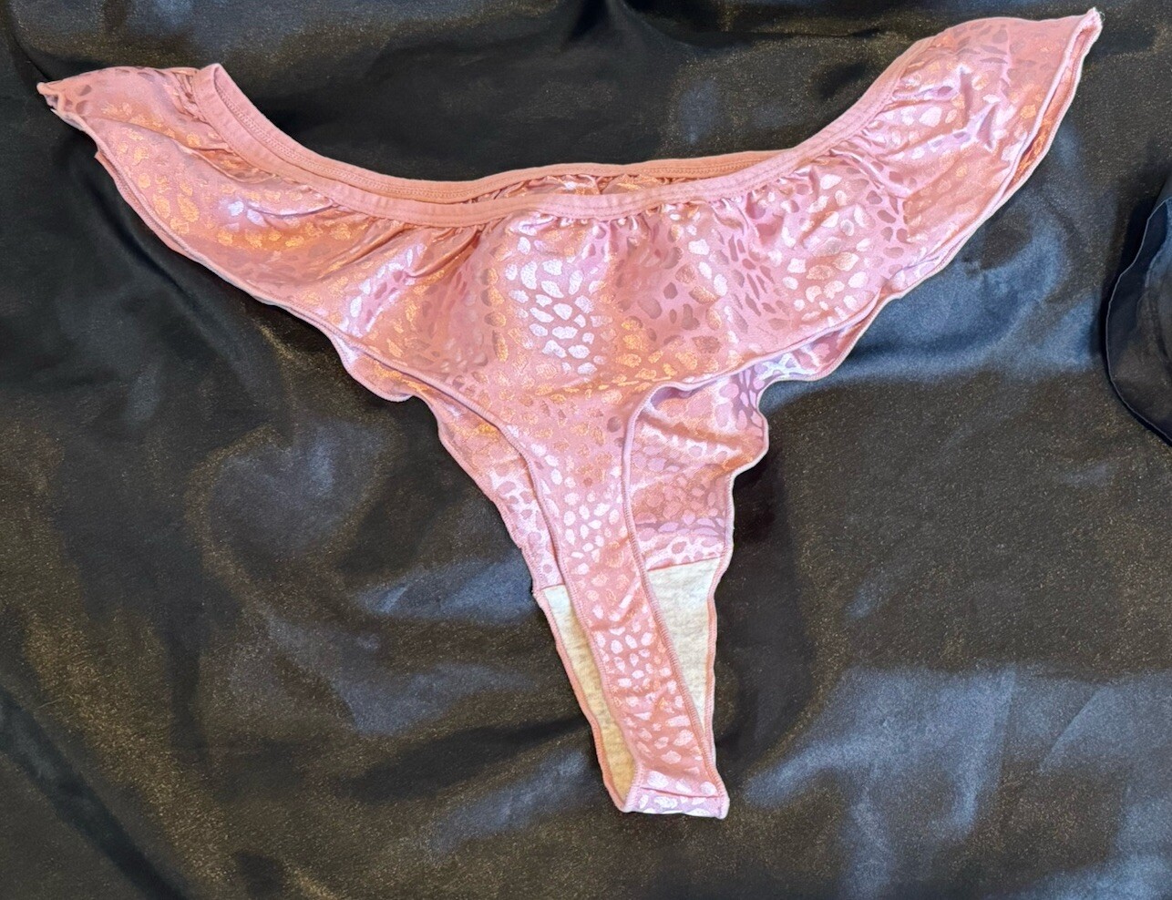 Sexy Vtg Style 1980s Satin Flutter Ruffle Rose Pink Print Thong Panties Sz XL