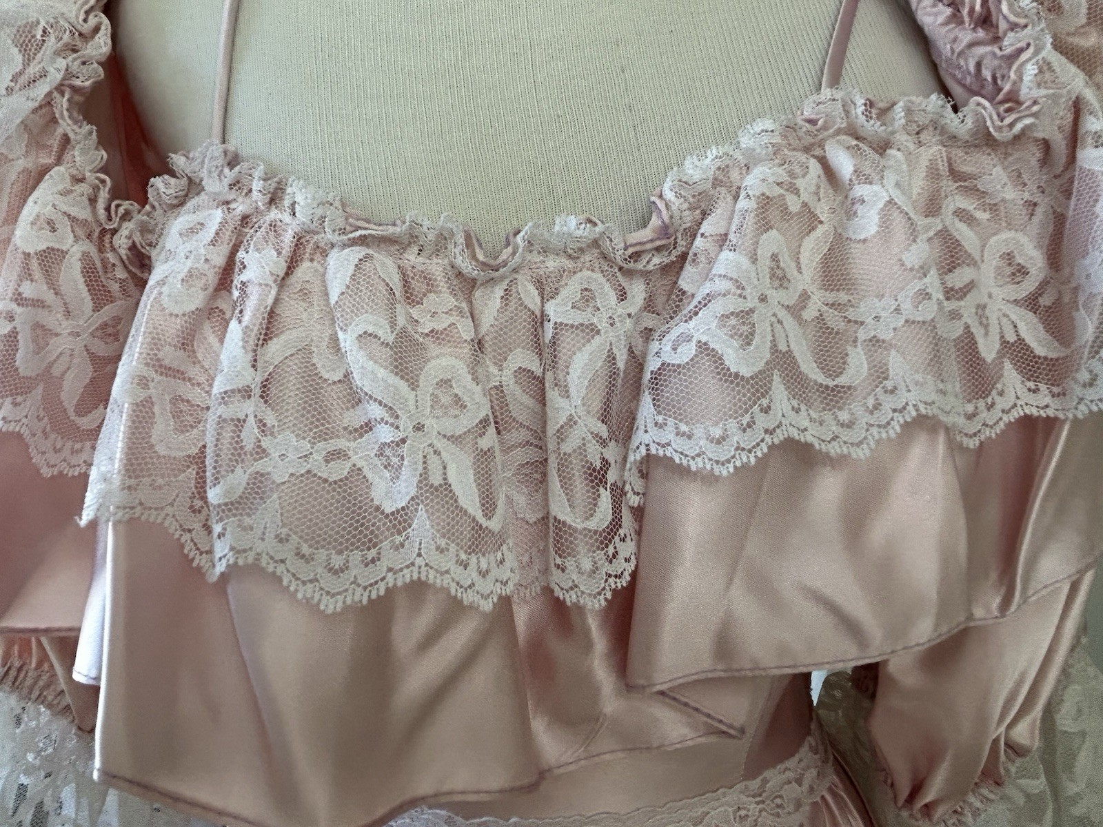 Vintage 1980s Alfred Angelo Dance Allure Southern Belle Gown Pink Off Shoulder