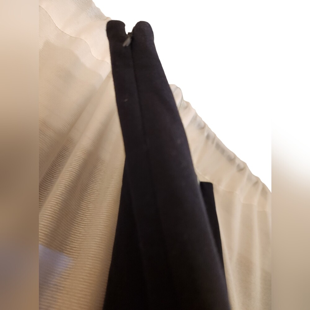 Elie Tahari dress pants black Size 8