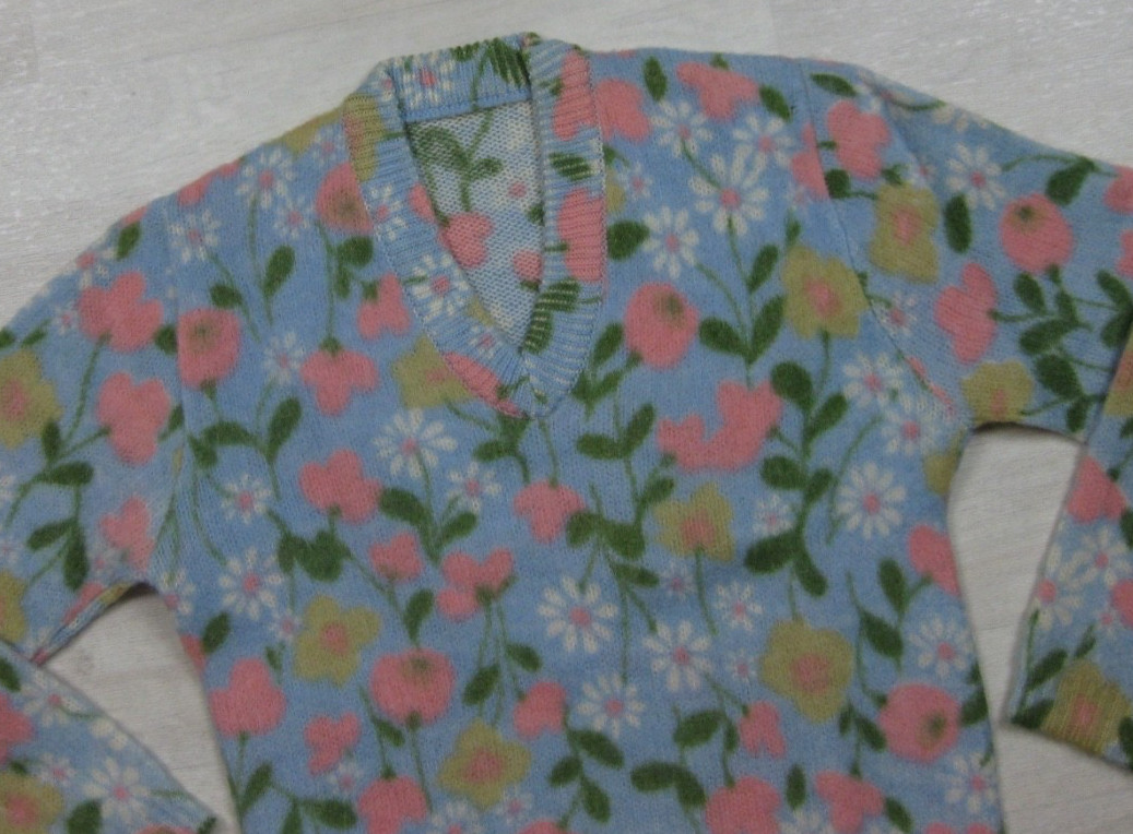 Vintage 60s Wool Groovy Floral Sweater Womens (M) V Neck Hippy Whimsical