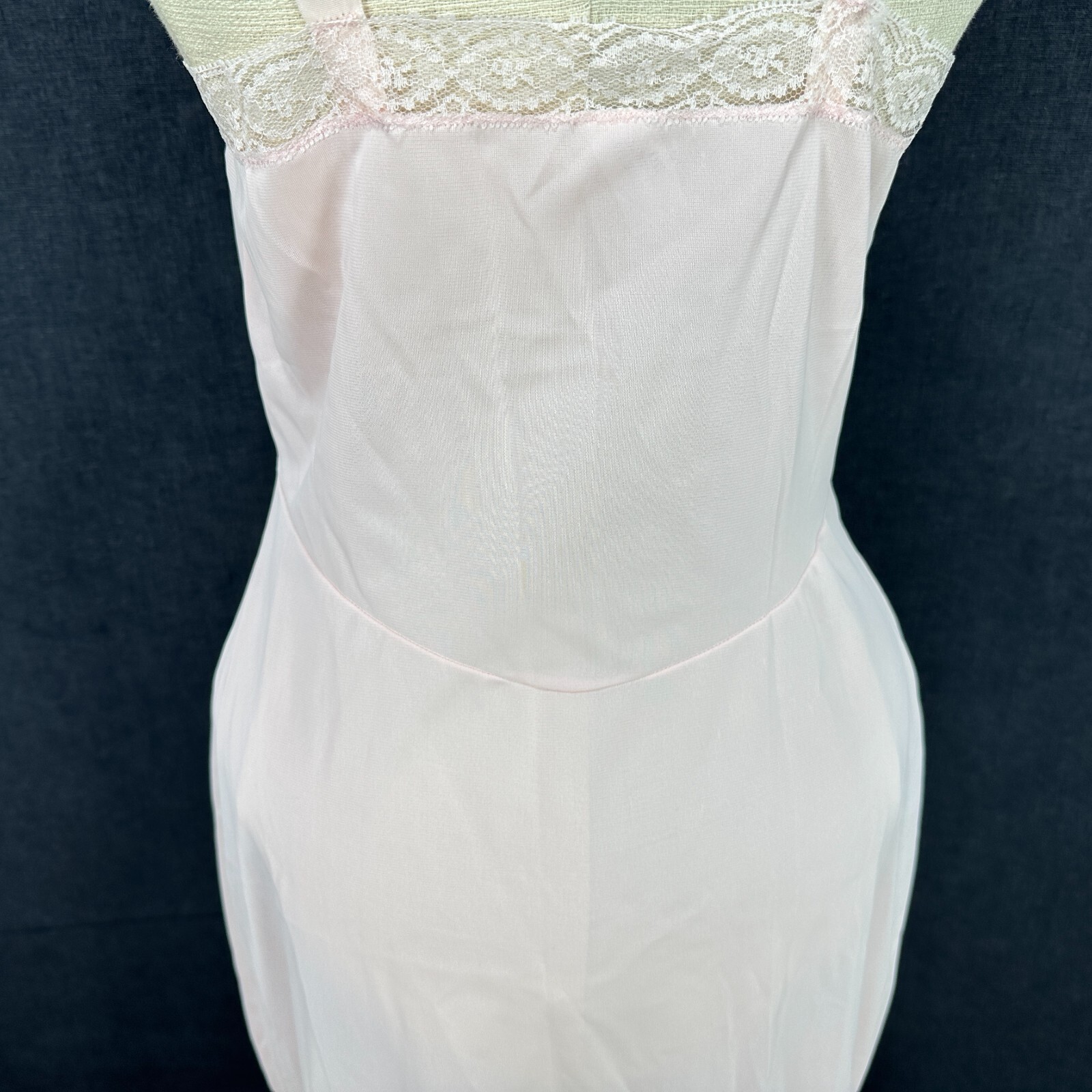 Pretty Vintage full slip Chiffon Doves & Lace CARILLON 34 Pink Embroidered 1950s