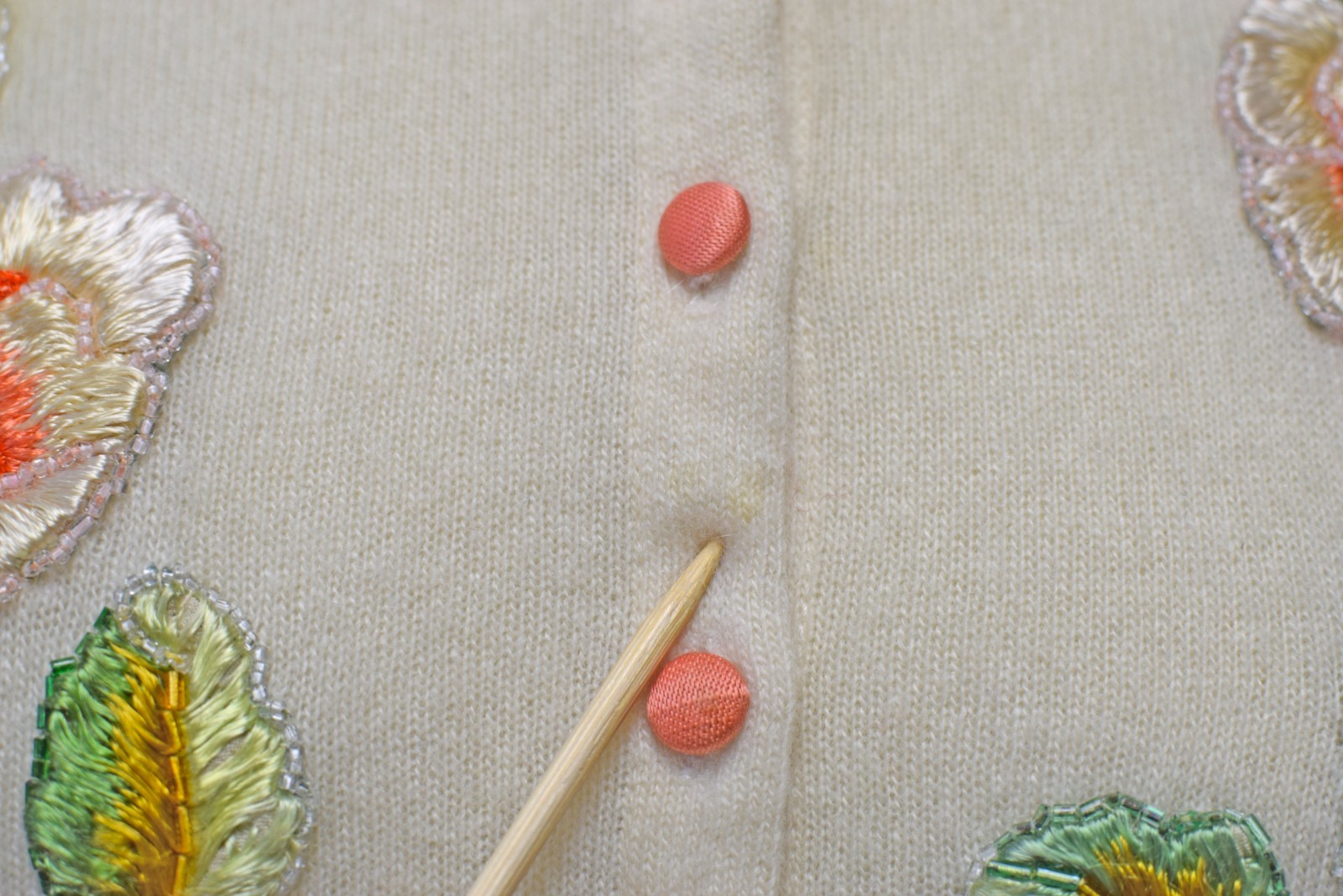 VTG Barrie Scotland Pure Cashmere Embroidered Floral Cardigan Sweater ~ M