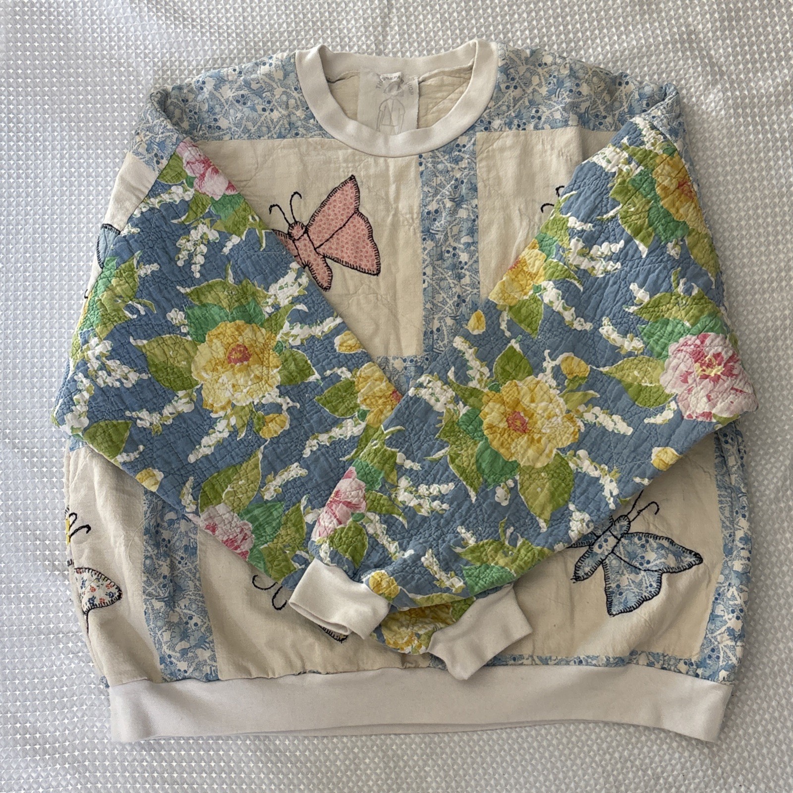VTG Hand Quilted Patchwork Fabric Butterfly Floral Pullover Sweater Pastels M/L
