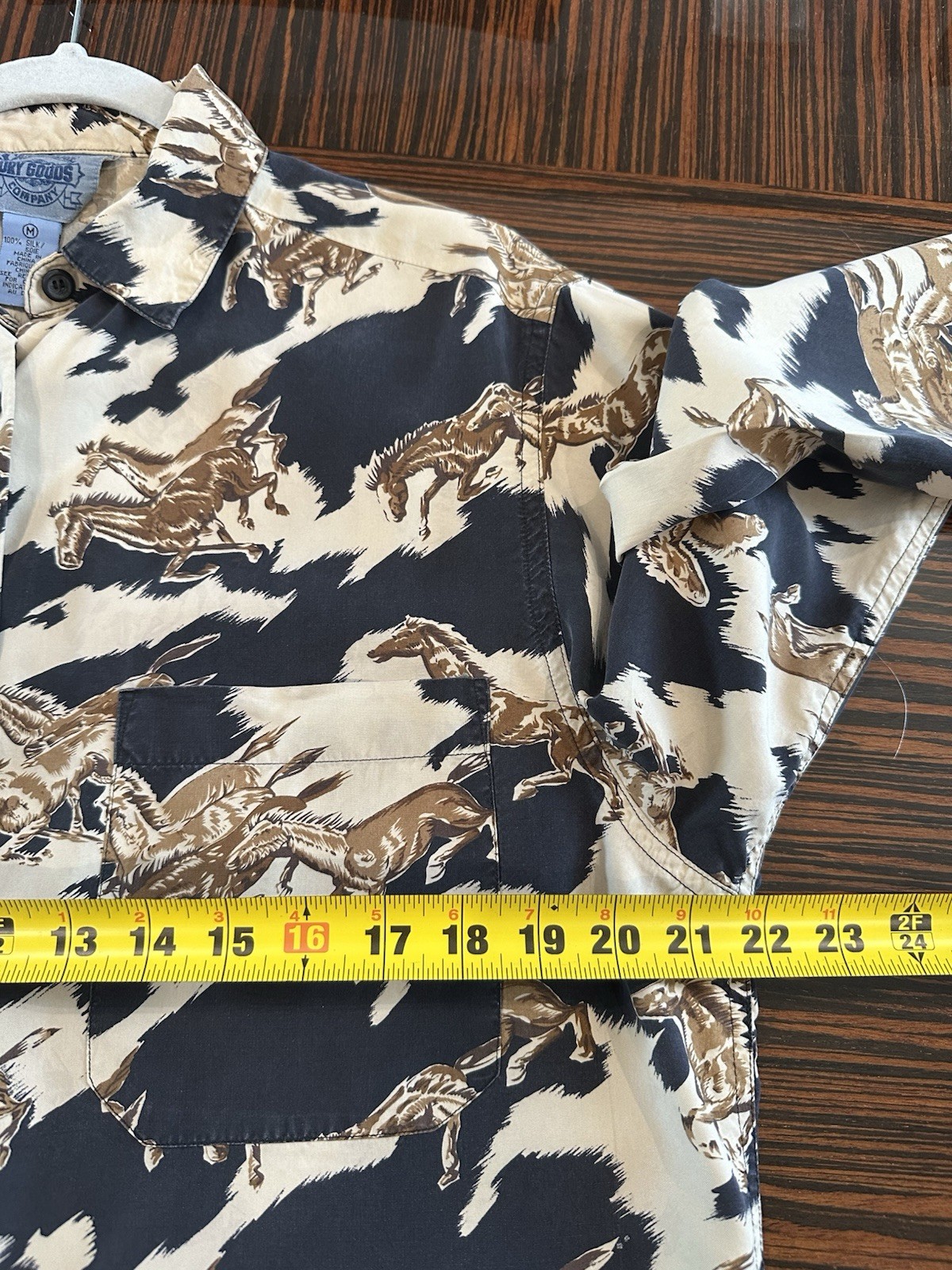 VTG 100% Silk Horse Theme Button Down Shirt Sz M By Cambridge Dry Goods Co