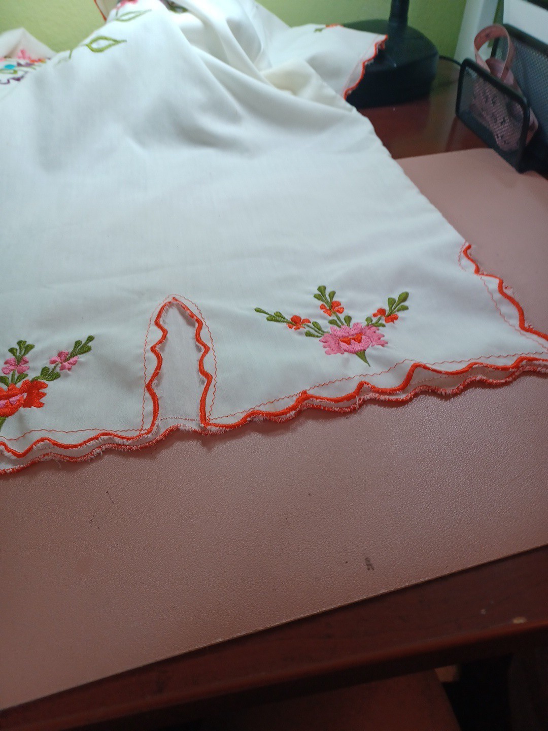 Sweet Vintage Embroidered Lightweight Mexican Womans Top
