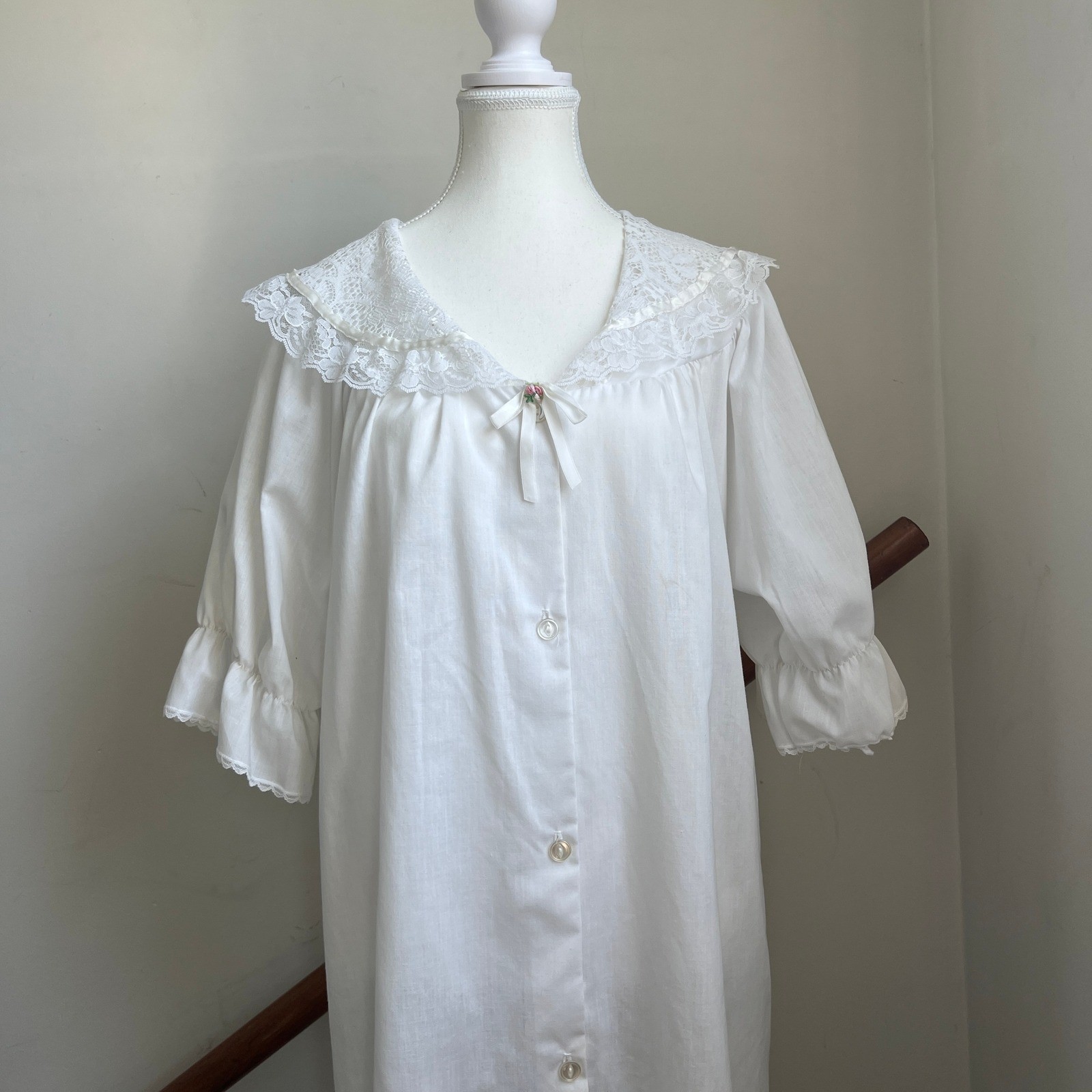 Vintage Cotton Blend Nightgown Medium White Lace Button Front Cottagecore Dress