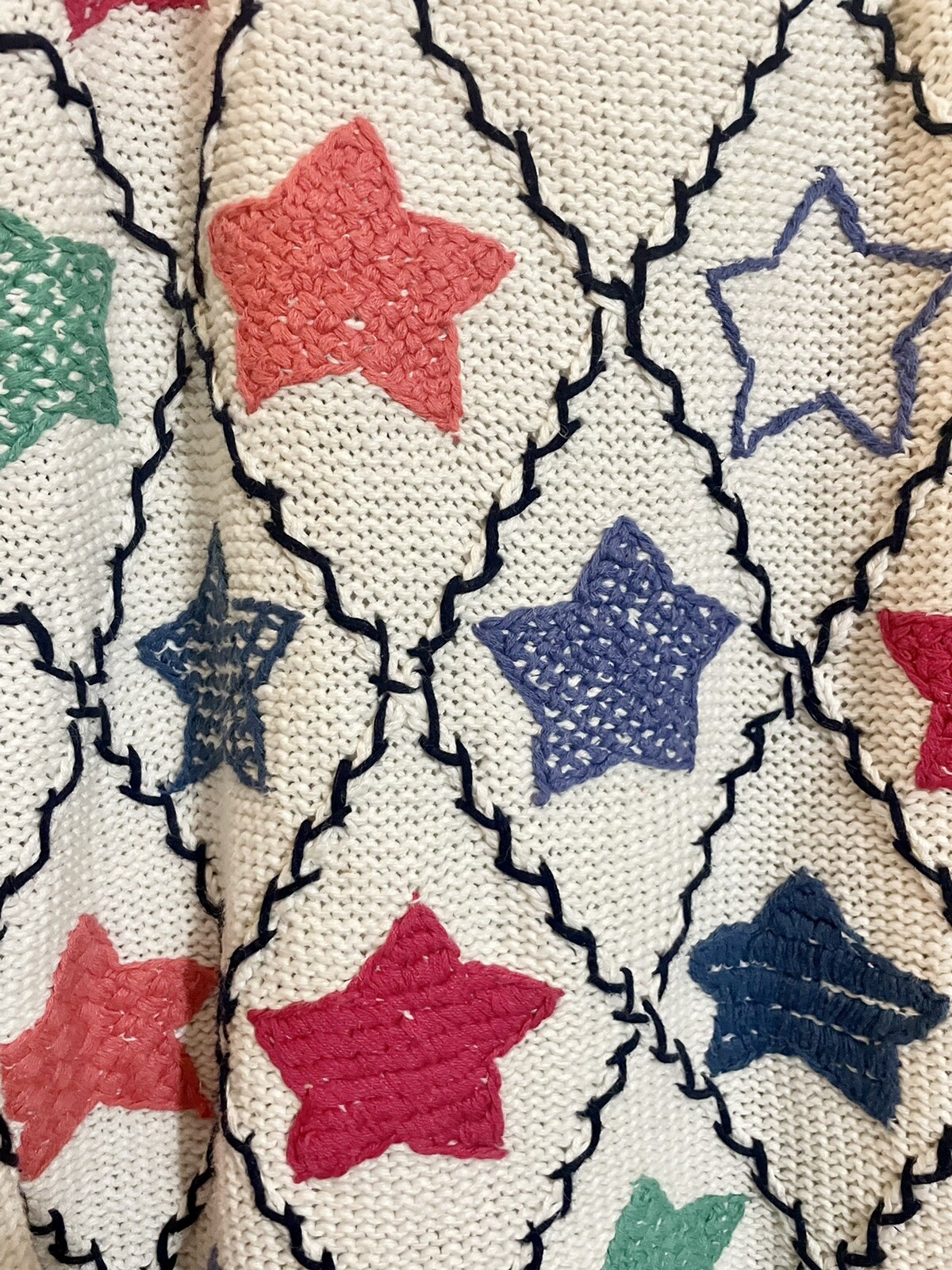 VTG Boundary Waters White Chunky Knit Multicolor Stars Black Zig Zag Sweater – L