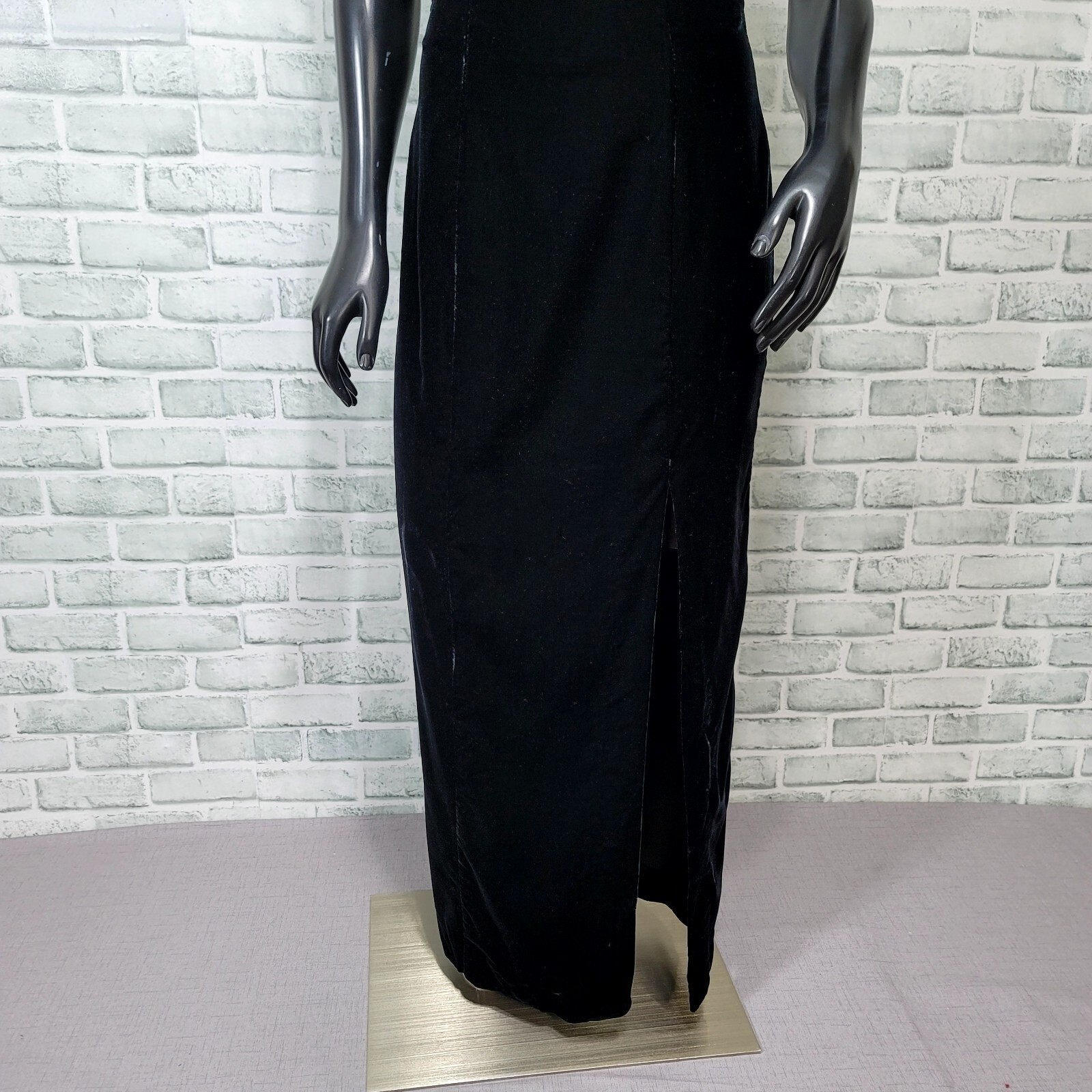 Vintage 90s Karen Okada Climax Black Velvet One Shoulder Maxi Gown Beaded Collar