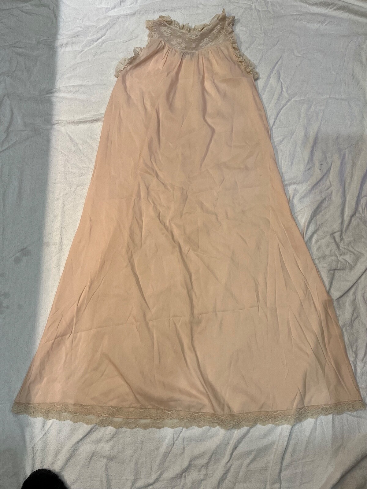Corhan Noumair VINTAGE Pink Long Dressing Nightgown Lace on Top/Bottom Nursing?