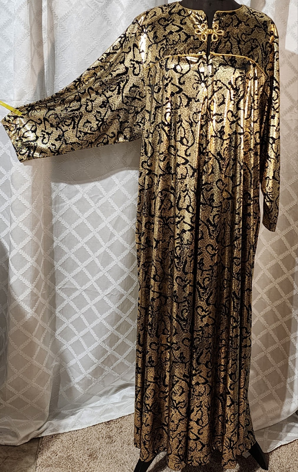 Lucie Ann VINTAGE Liquid Black Gold Metallic House Dress Maxi Large Never Worn