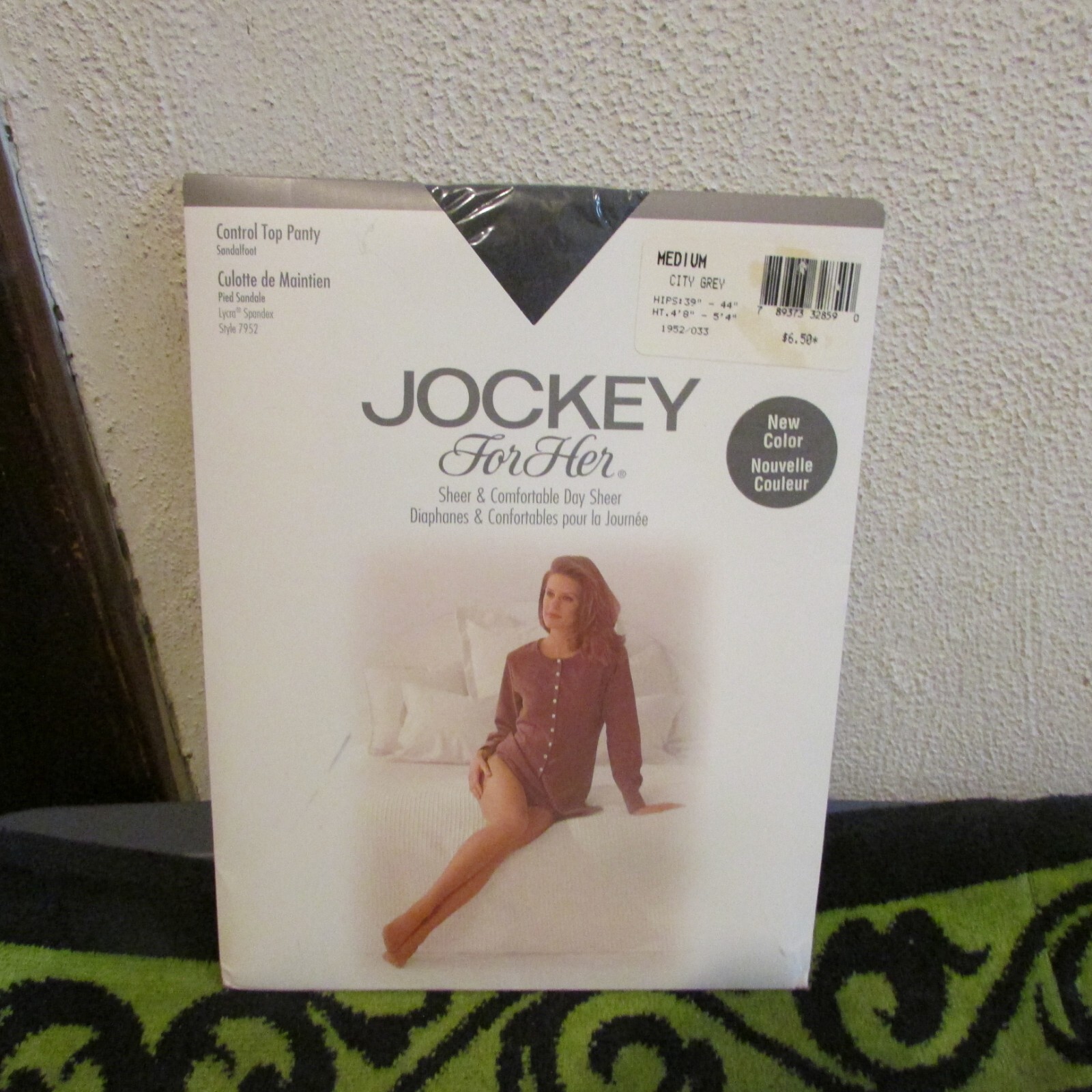 ** 6 New Pairs. Women’s 1990’s Jockey Pantyhose Size Med-Med Tall. 6 Colors. **