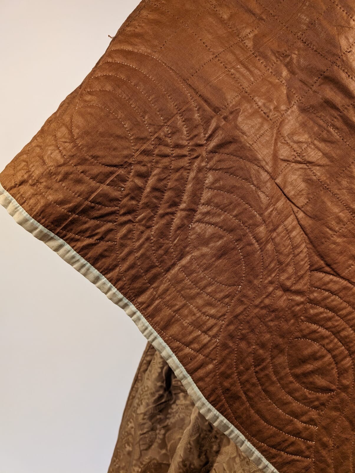 LATE 18TH C HAND QUILTED SILK CAPE FOR DRESS W POLISHED COTTON INNER LINING