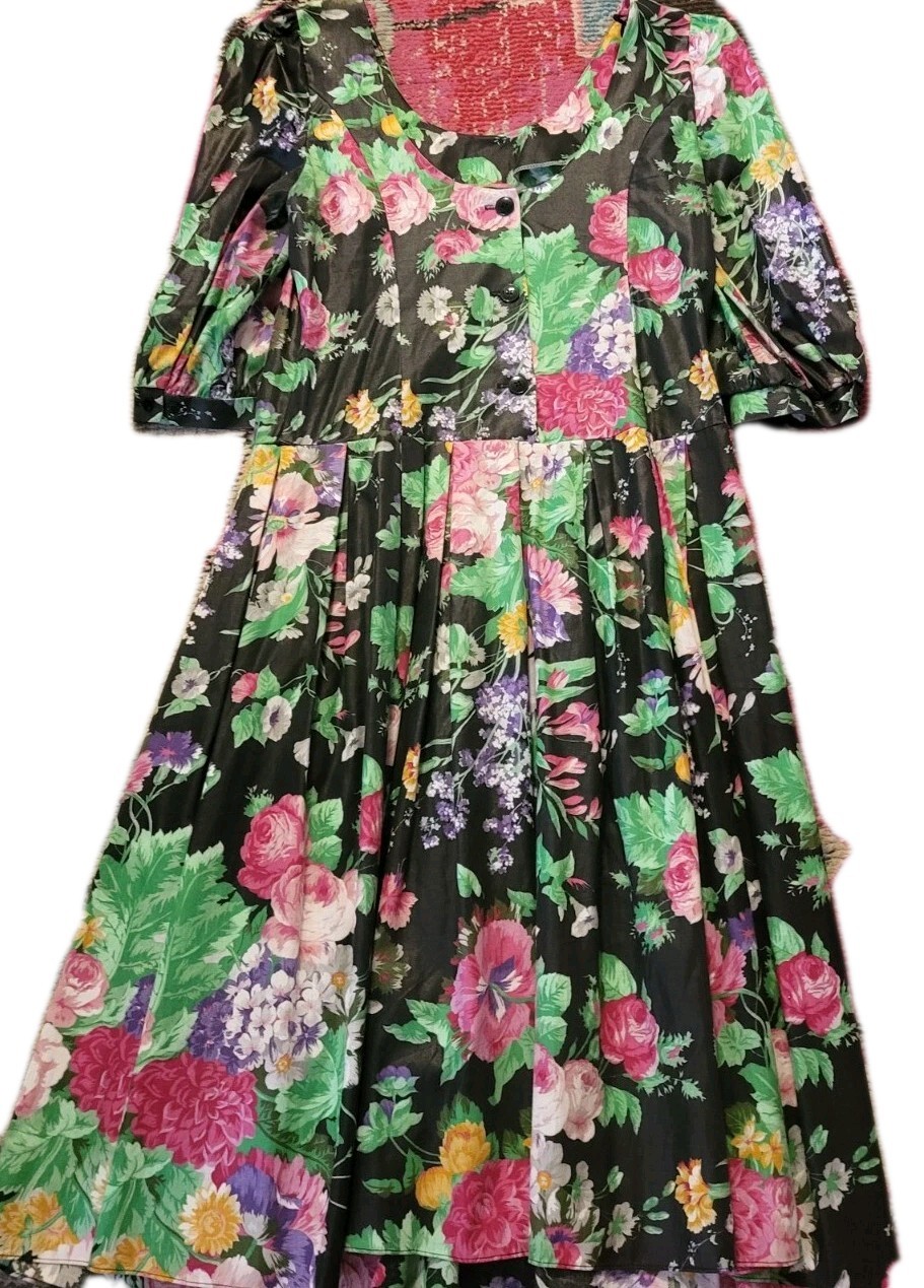 Vintage 1980s 1990s Kathy J women 14 black floral pink roses party dress Garden