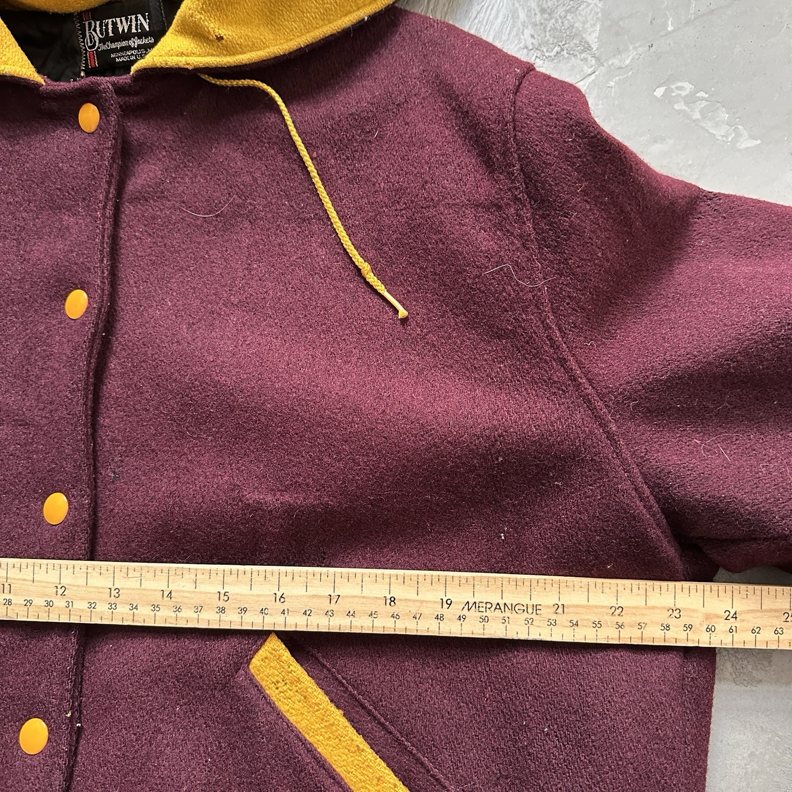 Vintahe Butwin Bulldogs Burgundy Wool Blend Quilted Lining Varsity Jacket Sz m