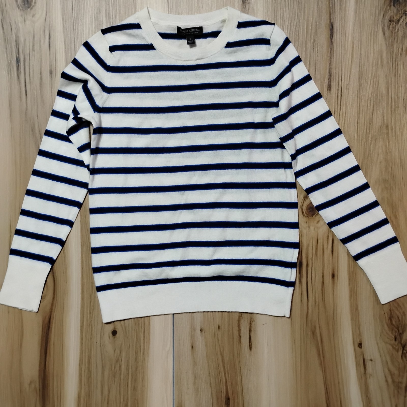 Vtg Banana Republic 100% Extra Fine Merino Wool Stripe Sweater Crew Women’s SM